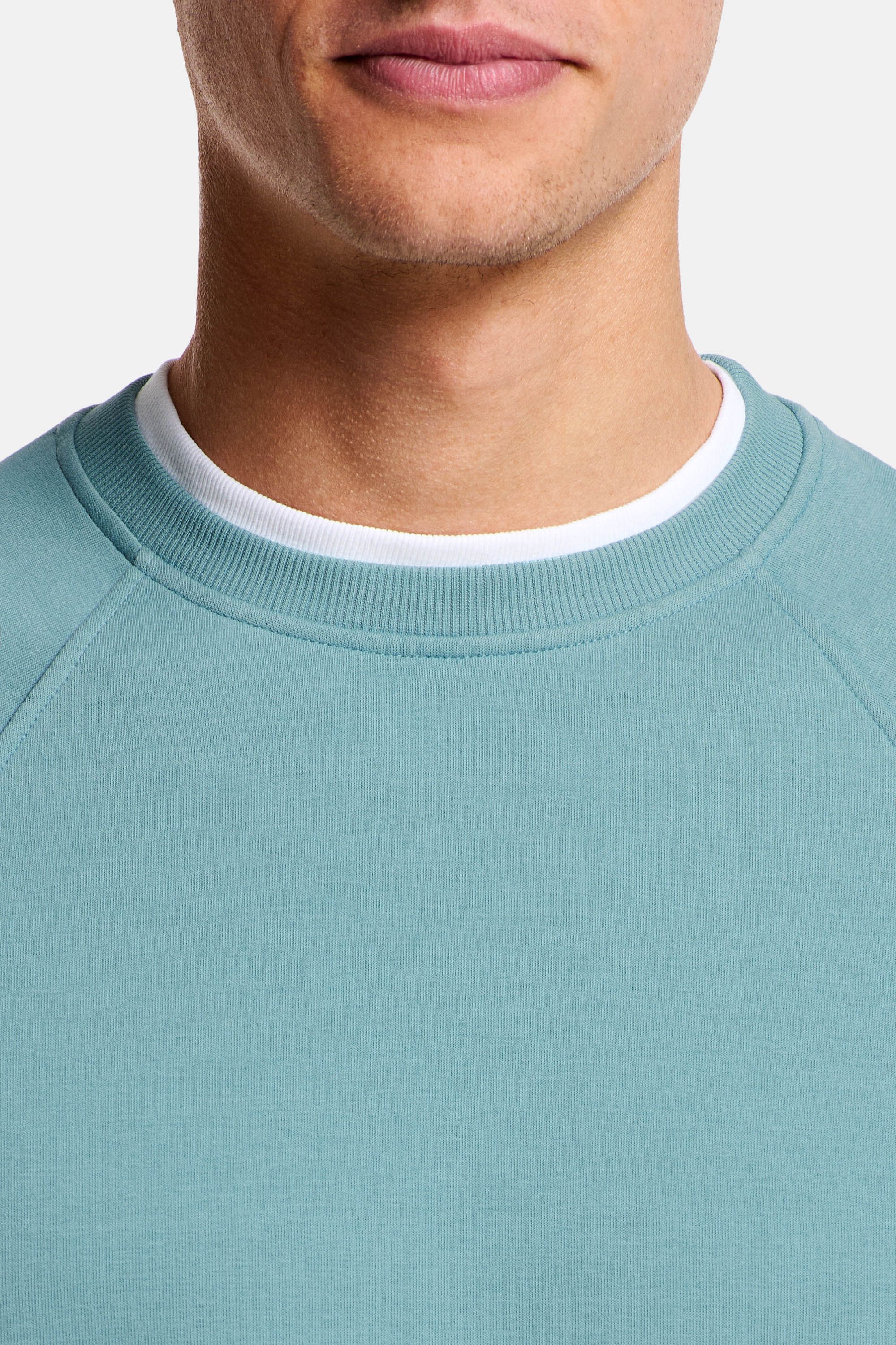 Astons * Die Easies Pullover
