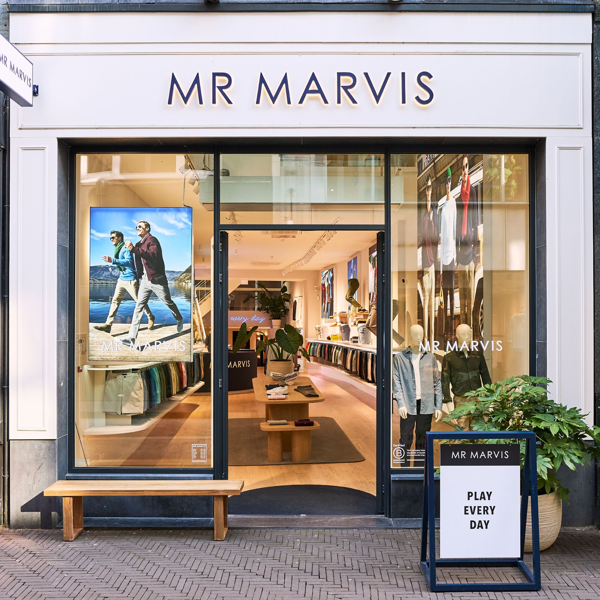 The Hague Store