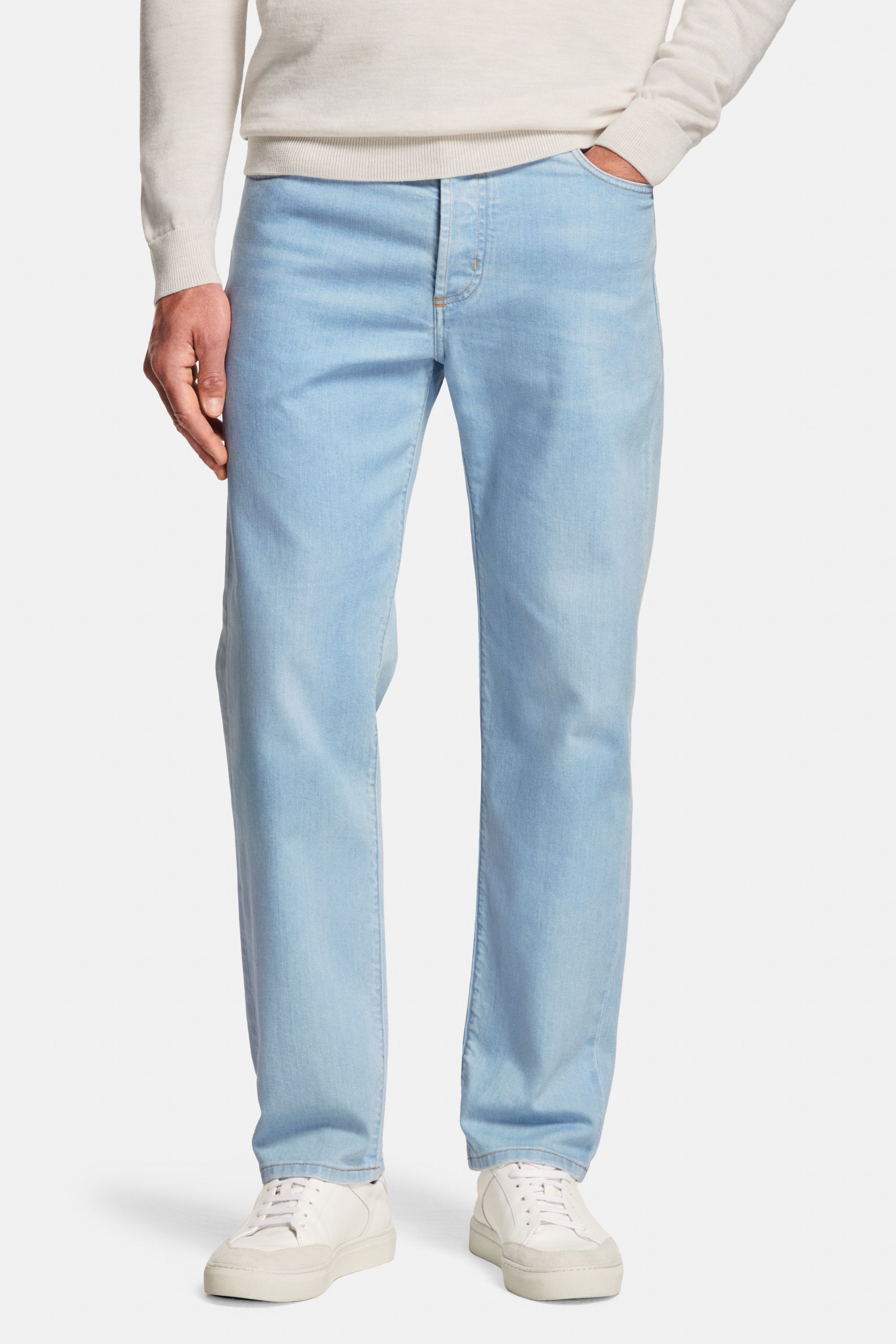 Otis * The Straight Fit Jeans
