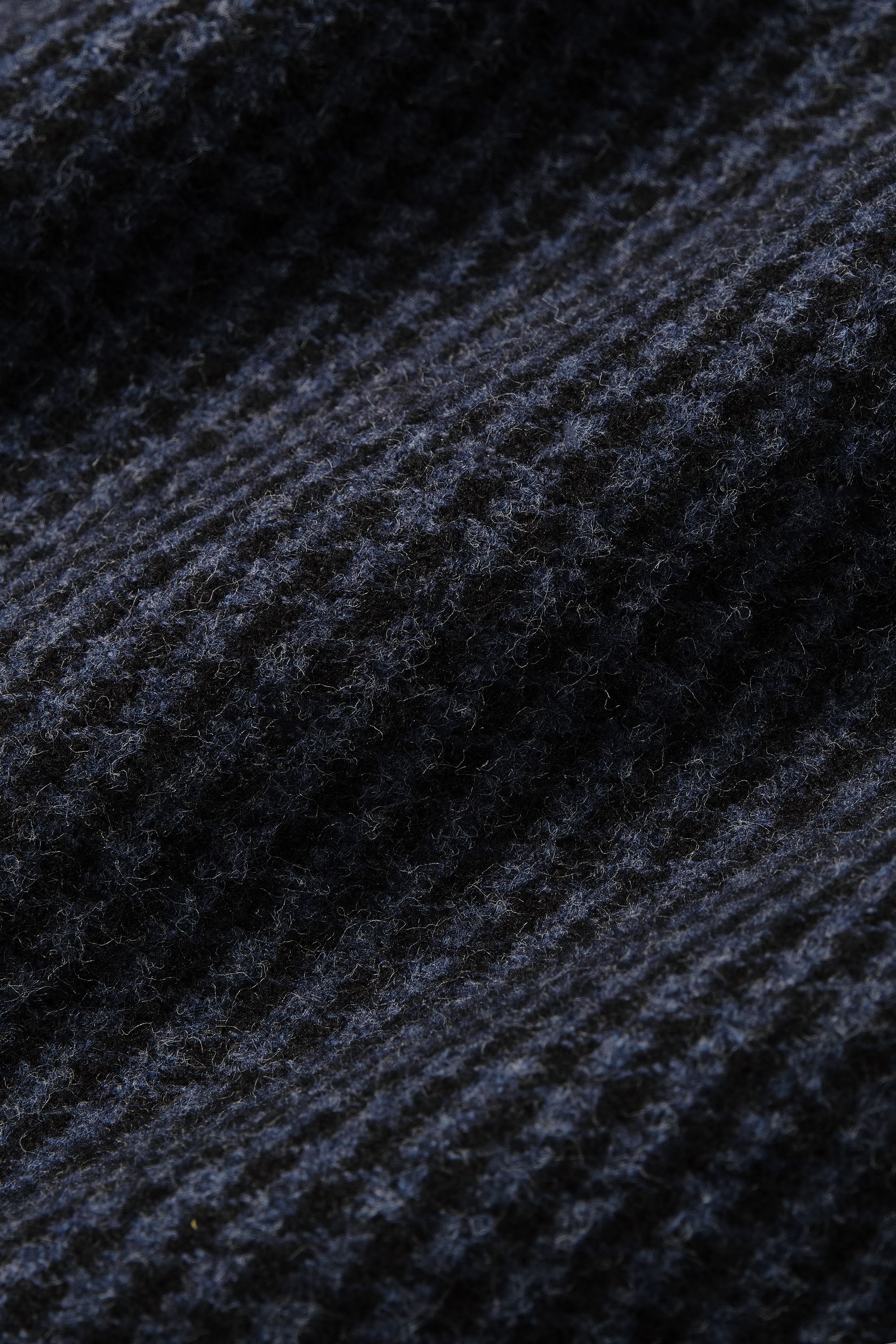 Cosmics Houndstooth * The Flannels