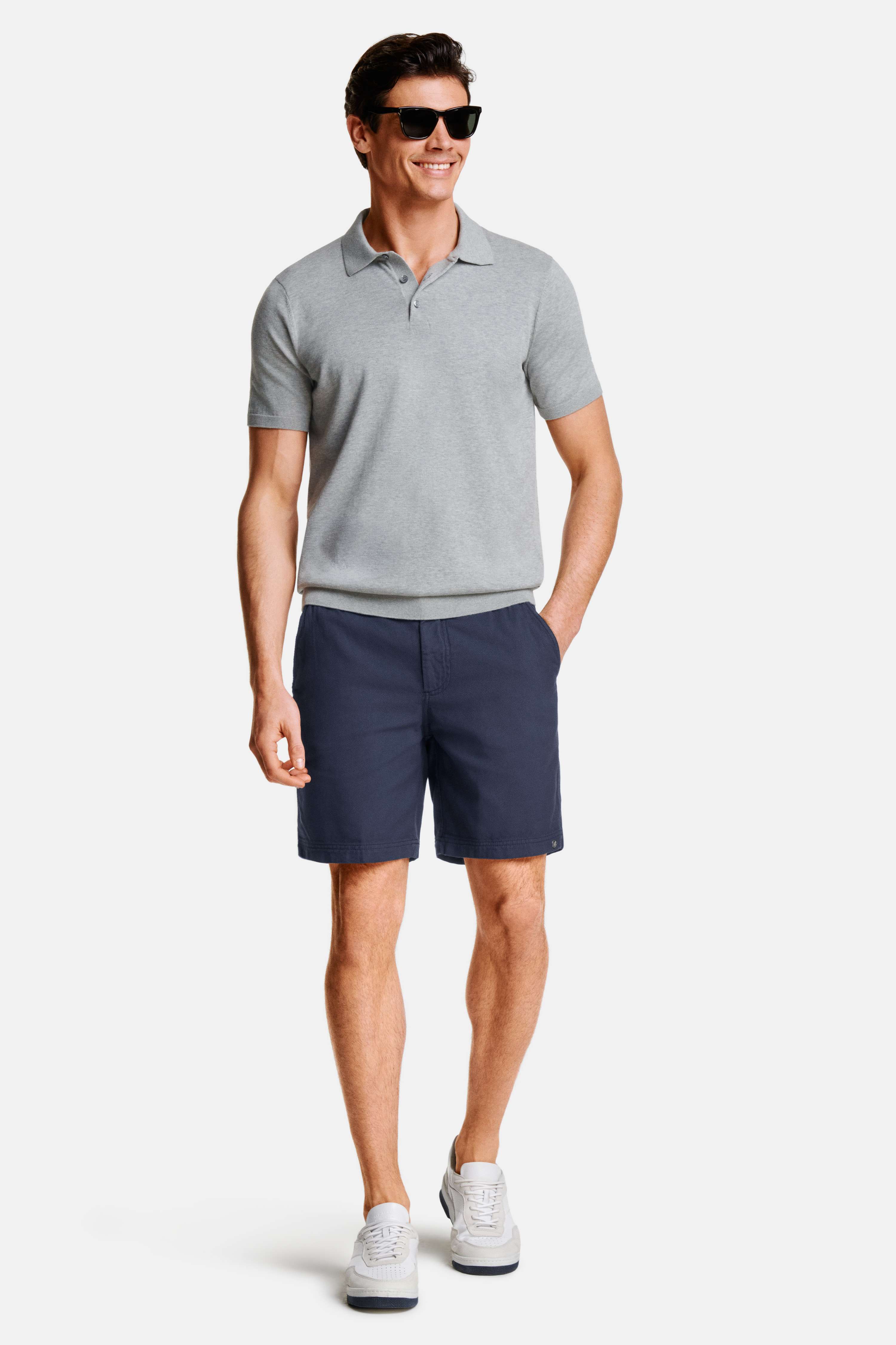 Oysters * The Knitted Polo, Cosmics * The Piqués