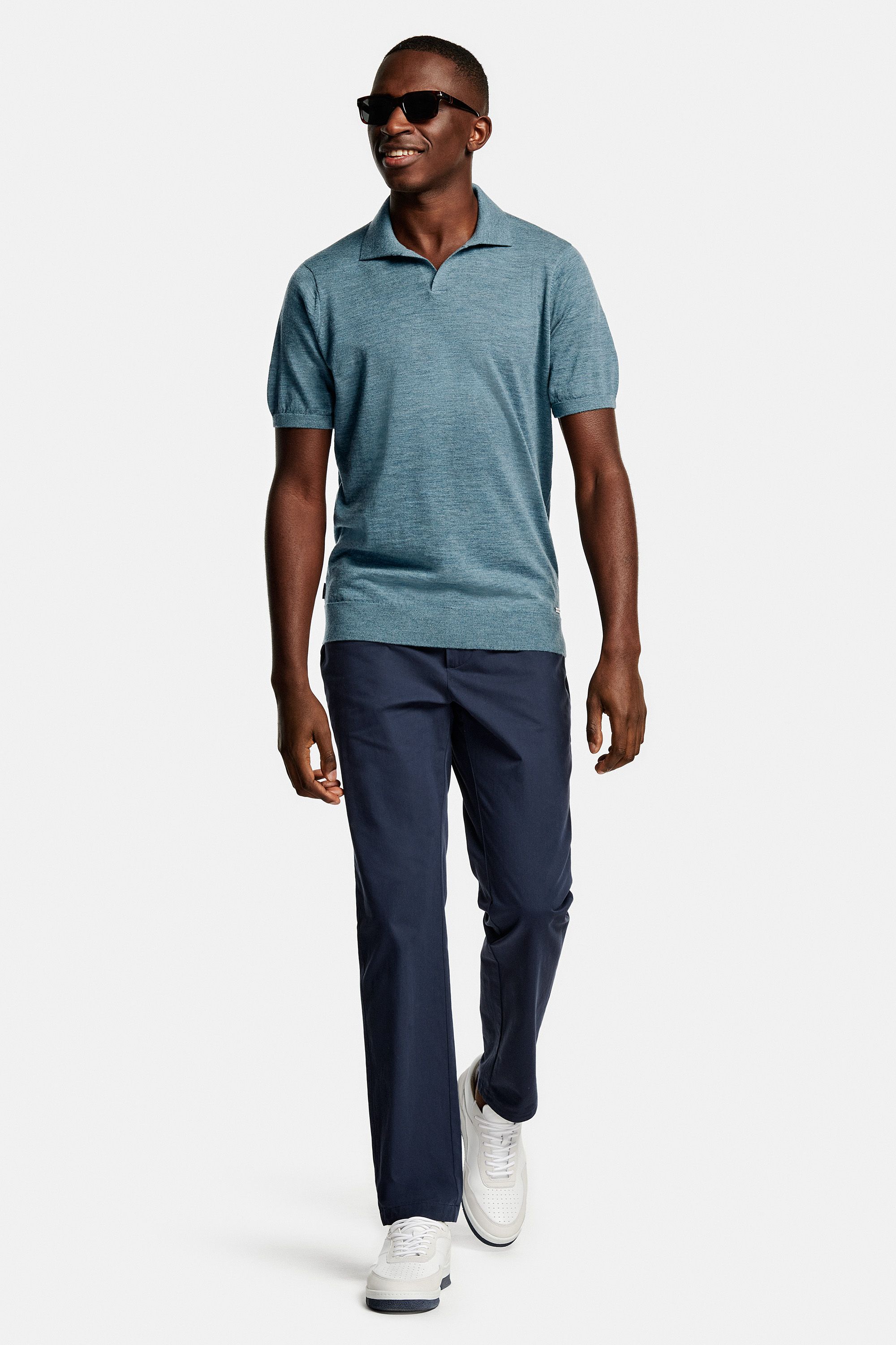 Astons * The Buttonless Polo, Cosmics * The Easy Chinos, Cosmics * The Classic Sneakers