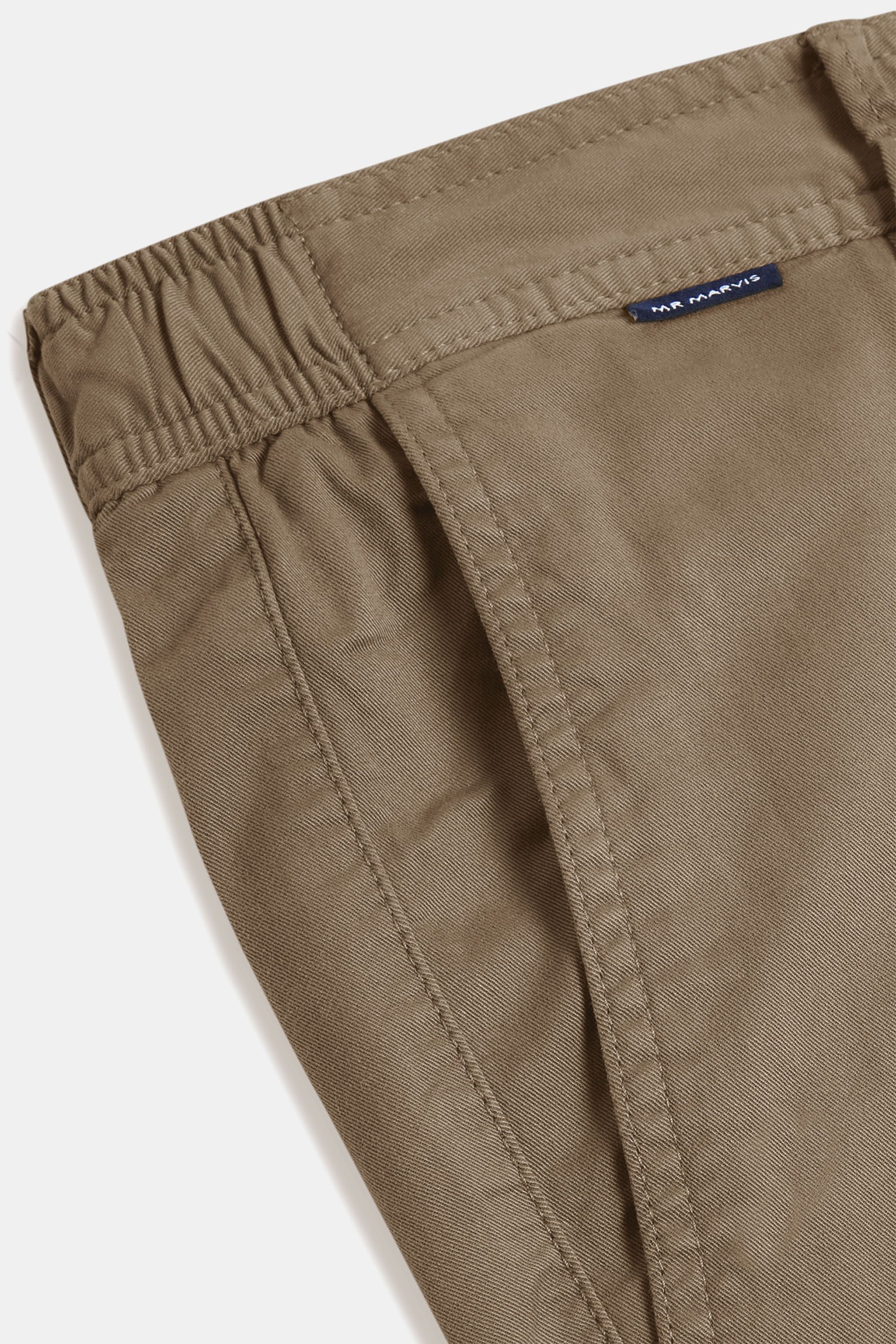 Jones * Chinos