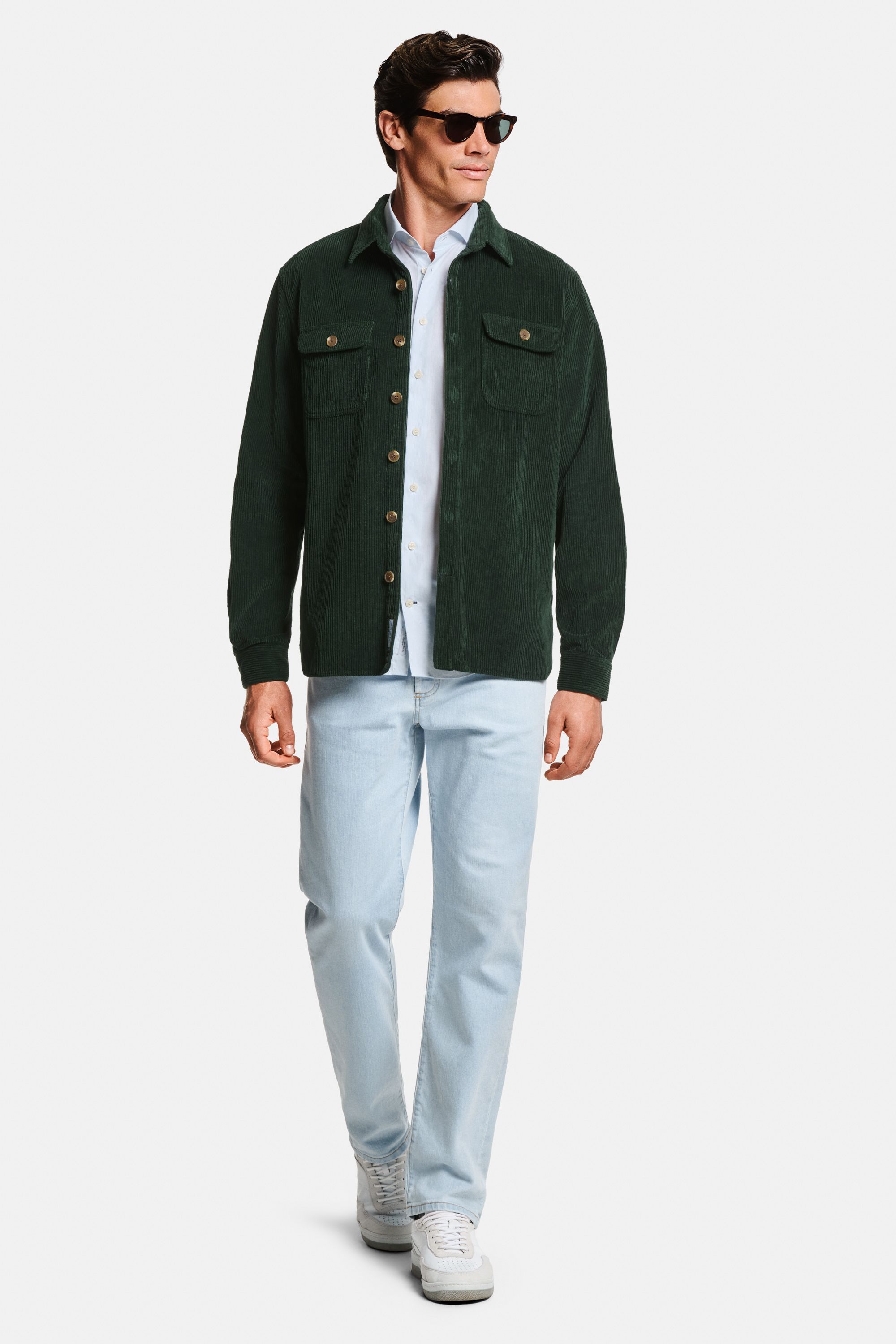 Fitzrovias * The Smart Shirt, Charles * The Straight Fit Jeans, Oysters * The Classic Sneakers