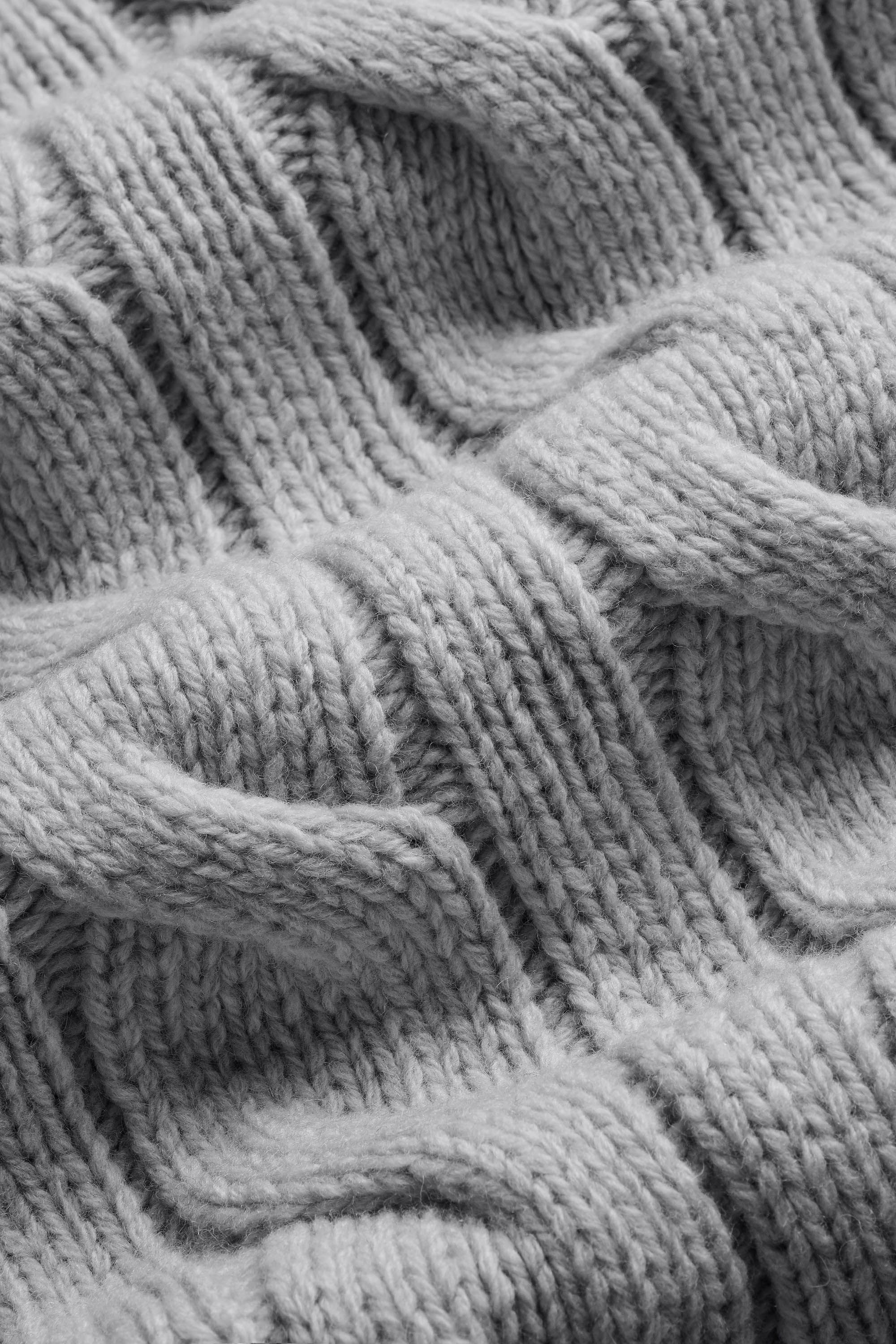 Oysters * The Cable Knit Pullover