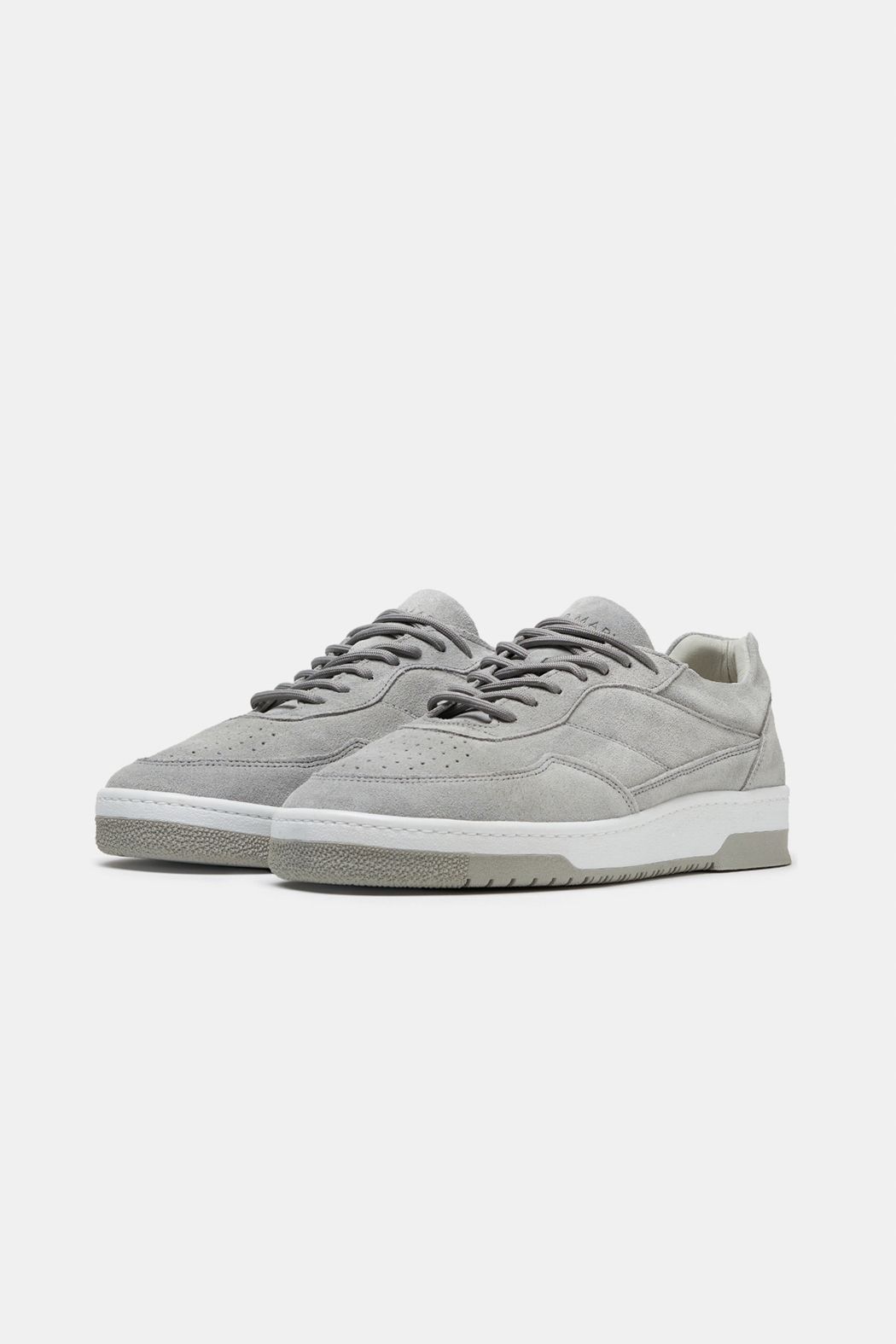 Oysters * The Suede Sneakers