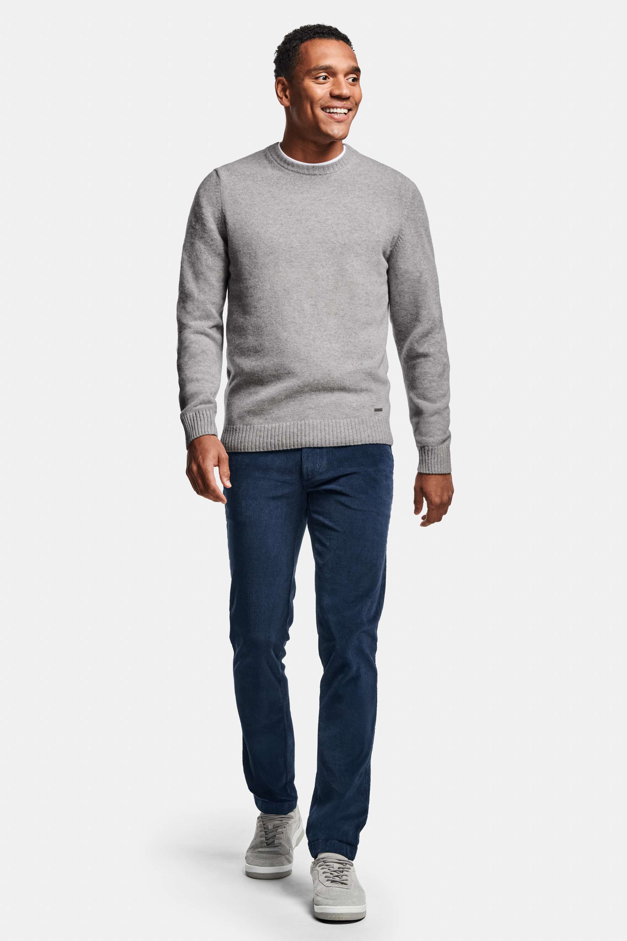 Oysters * The Wool Pullover, Cosmics * The Cords, Oysters * The Suede Sneakers