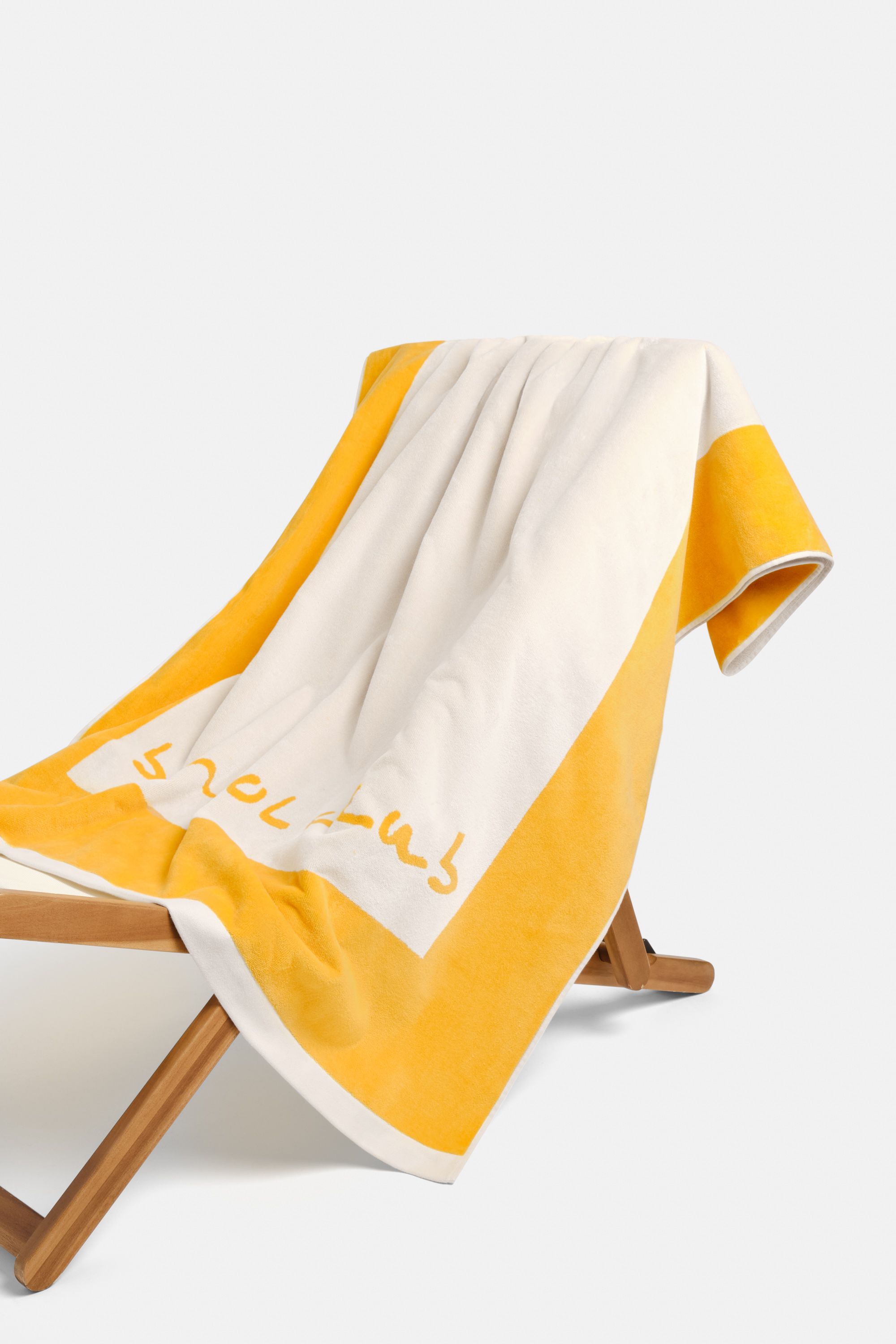 Bonsol Club * The Beach Towel