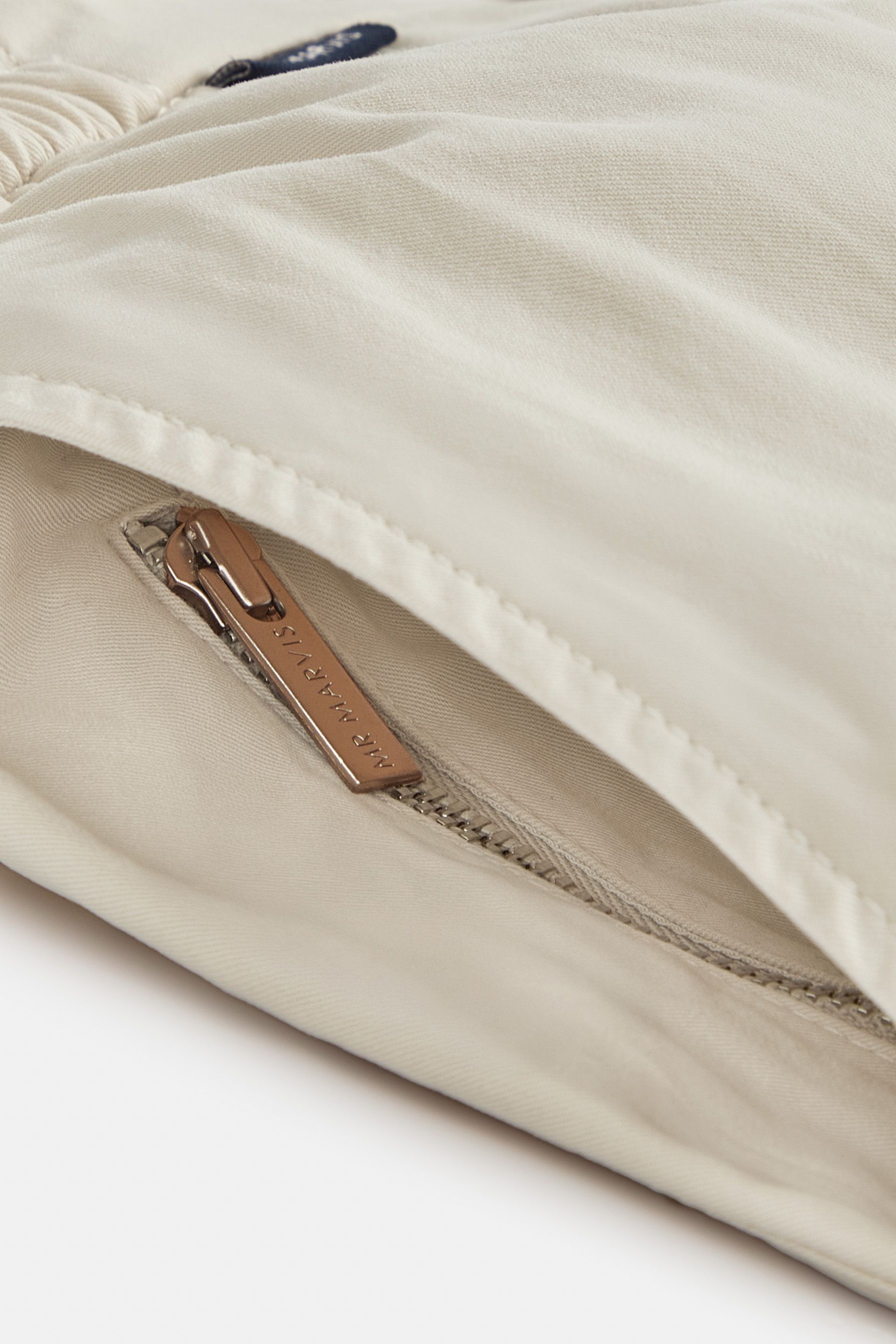 Gazettes * The Easy Chinos