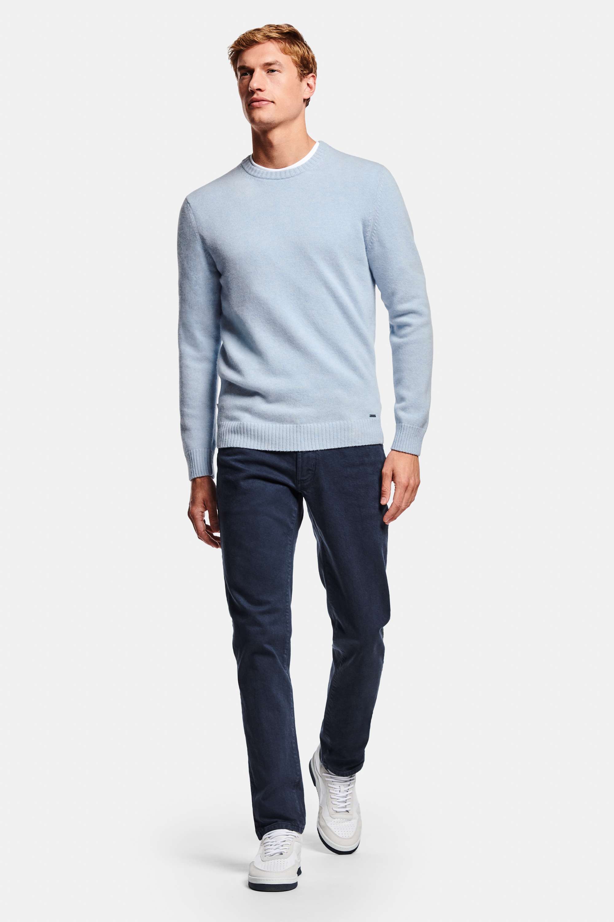 Avenues * The Wool Pullover, Cosmics * The Five-pockets, Cosmics * The Classic Sneakers