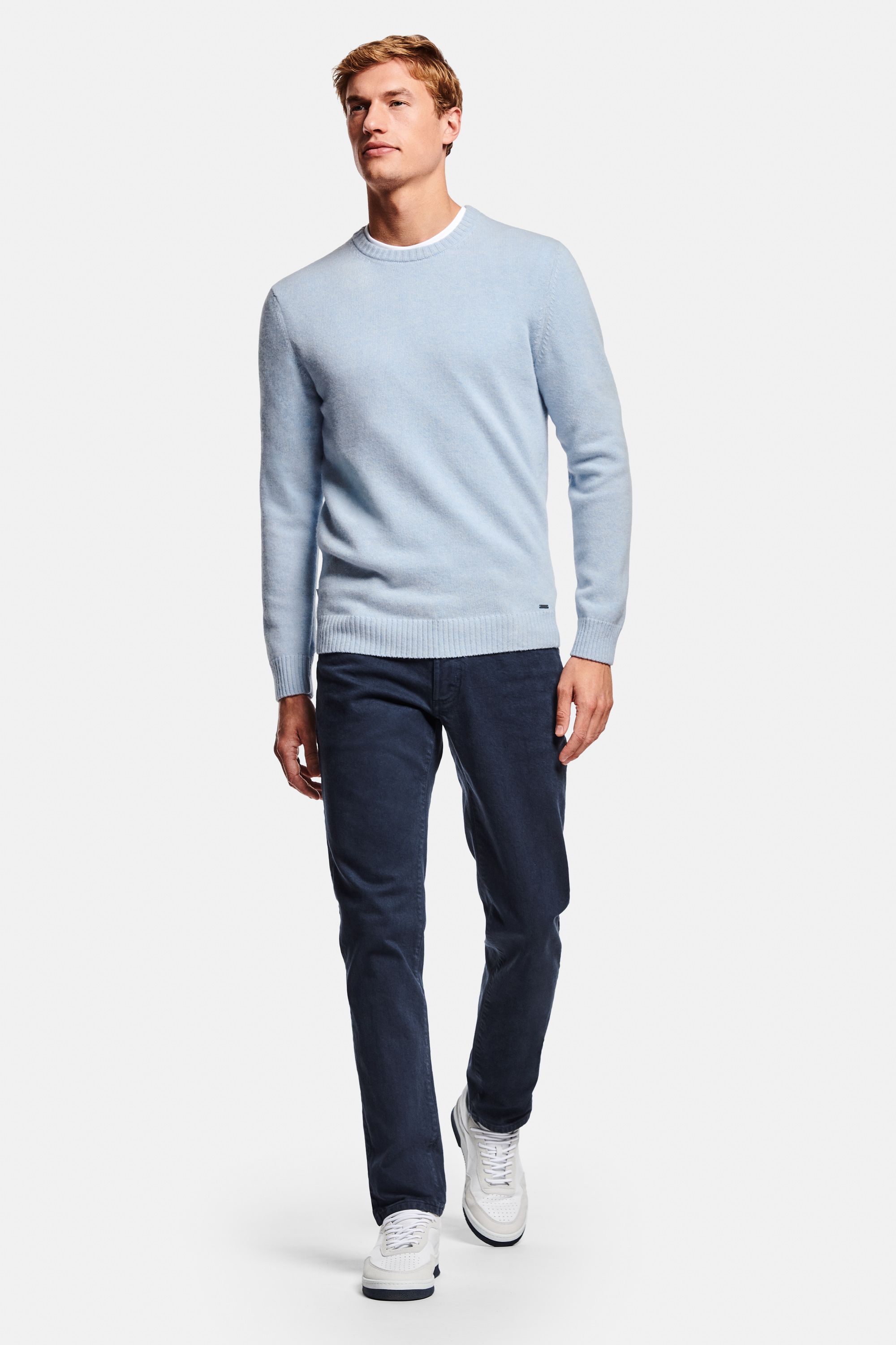 Avenues * The Wool Pullover, Cosmics * The Five-pockets, Cosmics * The Classic Sneakers
