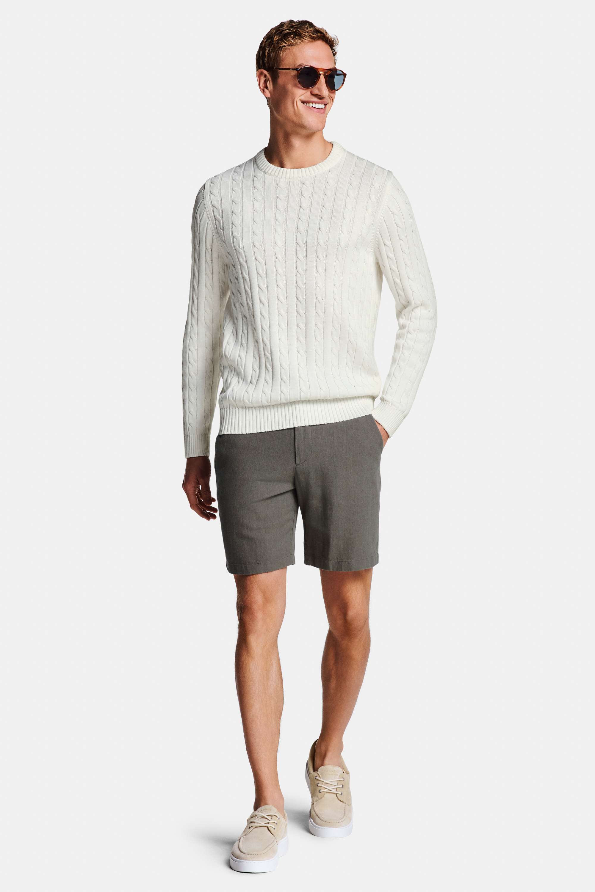 Coconuts * The Midweight Cable Crew, Jefes * The Short Linens, Gazettes * The Boat Sneakers