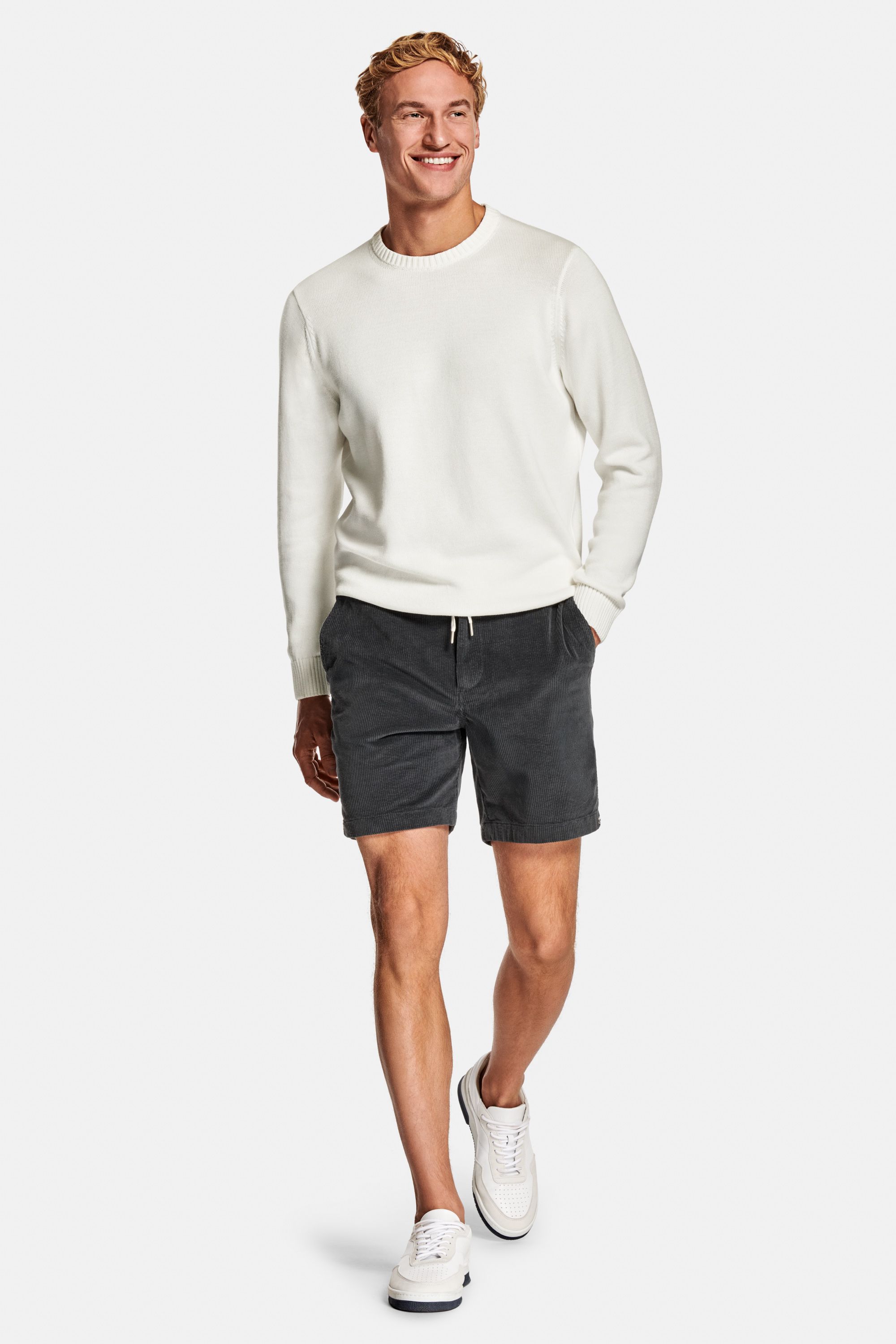 Coconuts * The Midweight Crew, Storms * The Short Cords, Cosmics * The Classic Sneakers