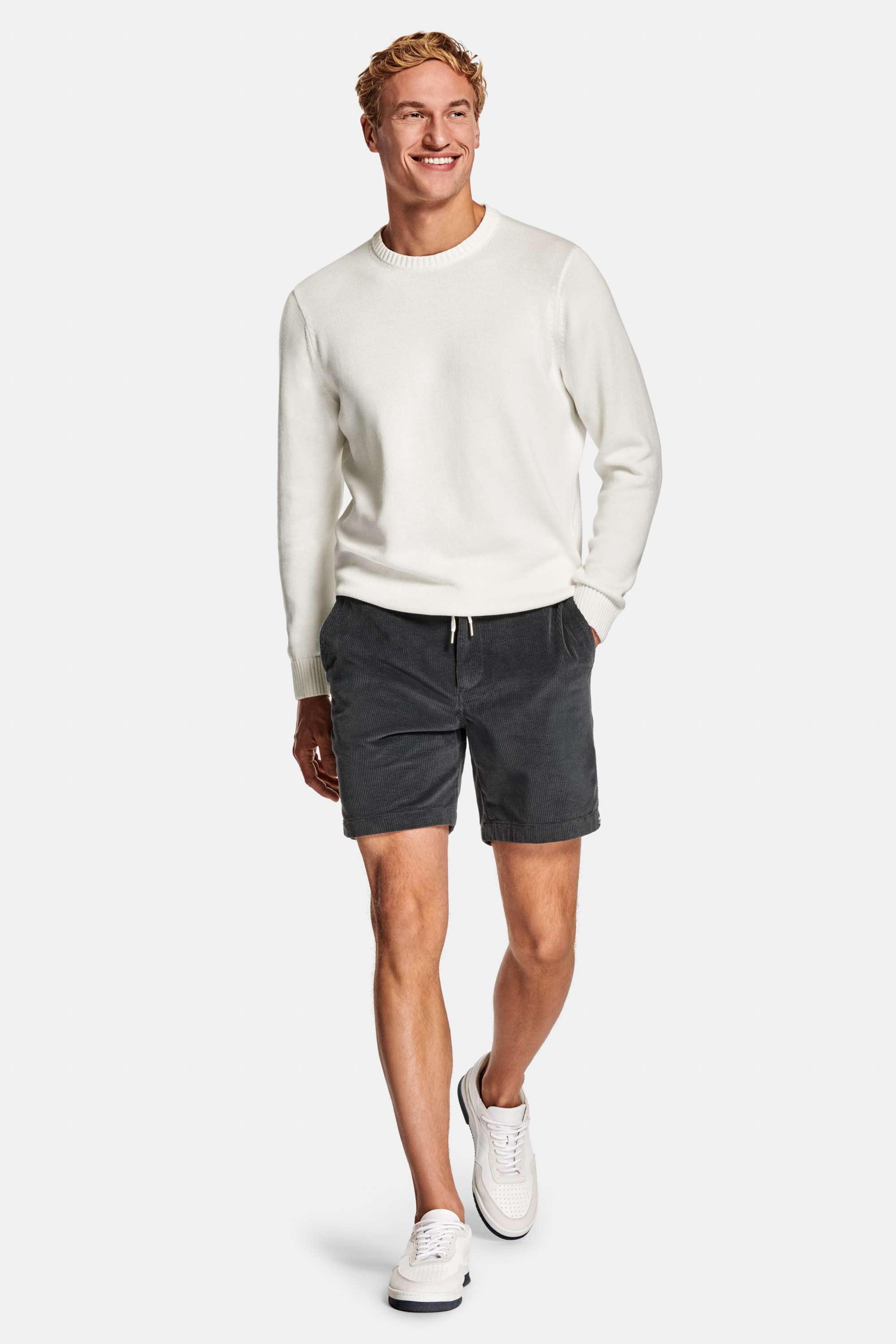 Coconuts * The Midweight Crew, Storms * The Short Cords, Cosmics * The Classic Sneakers