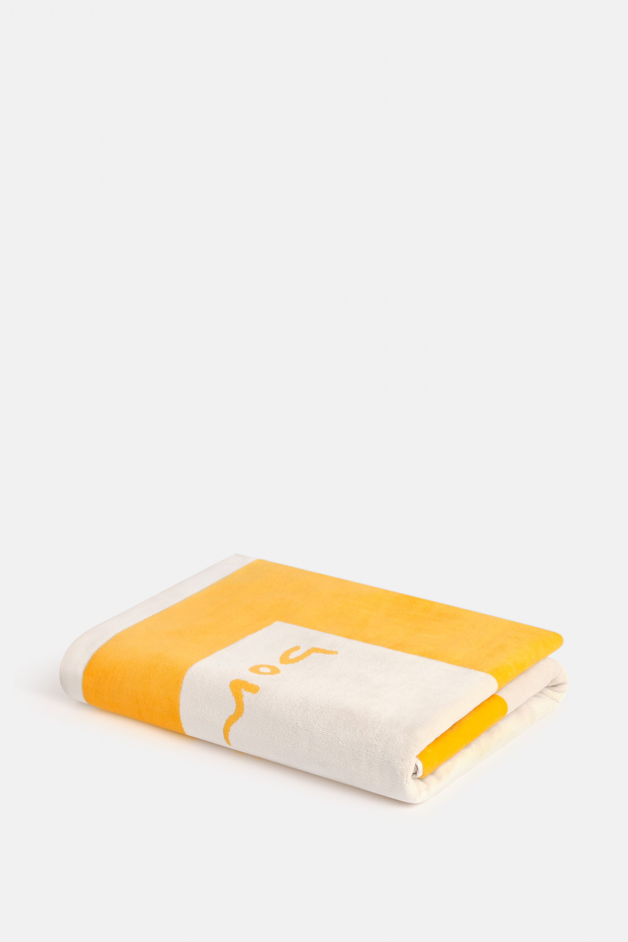 Bonsol Club * The Beach Towel