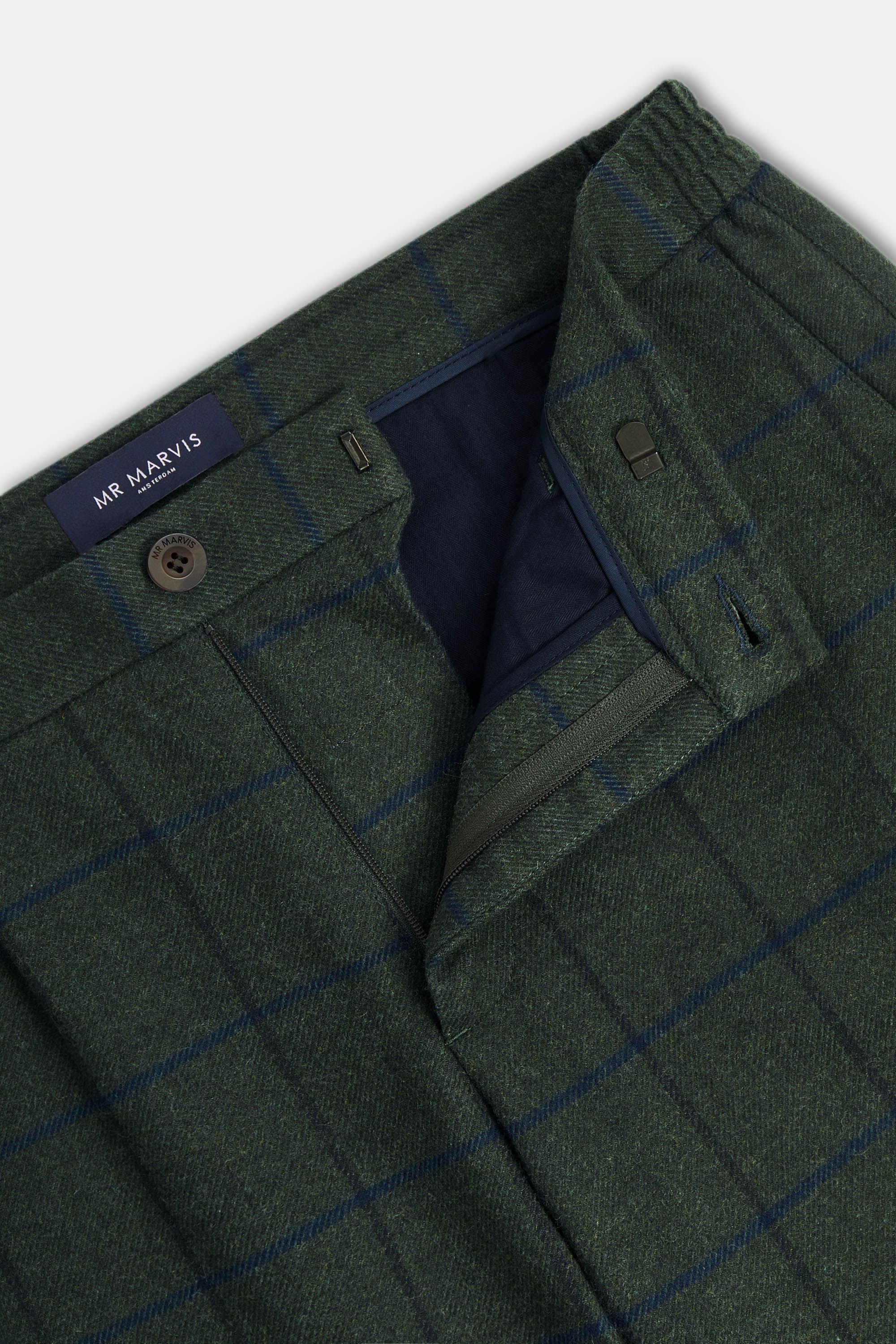 Holmes * Los Flannels