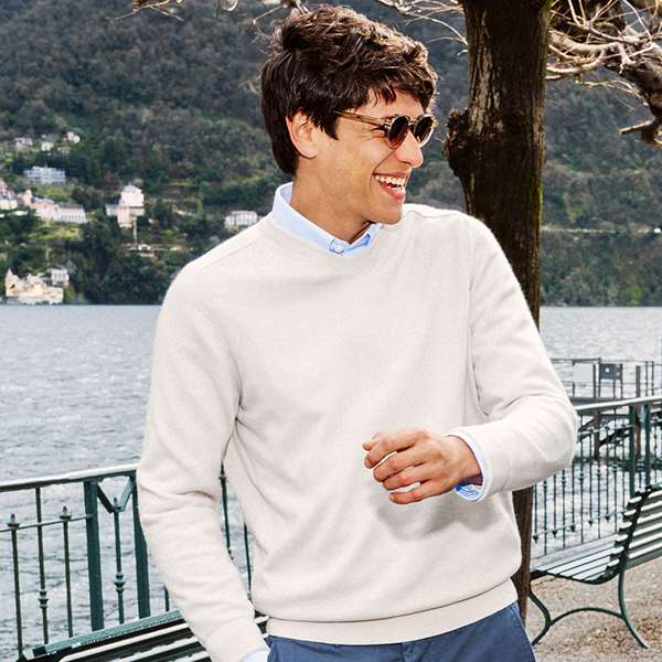 The Merino V-neck