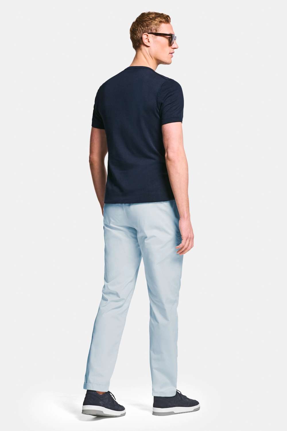 Avenues * The Classic Chinos