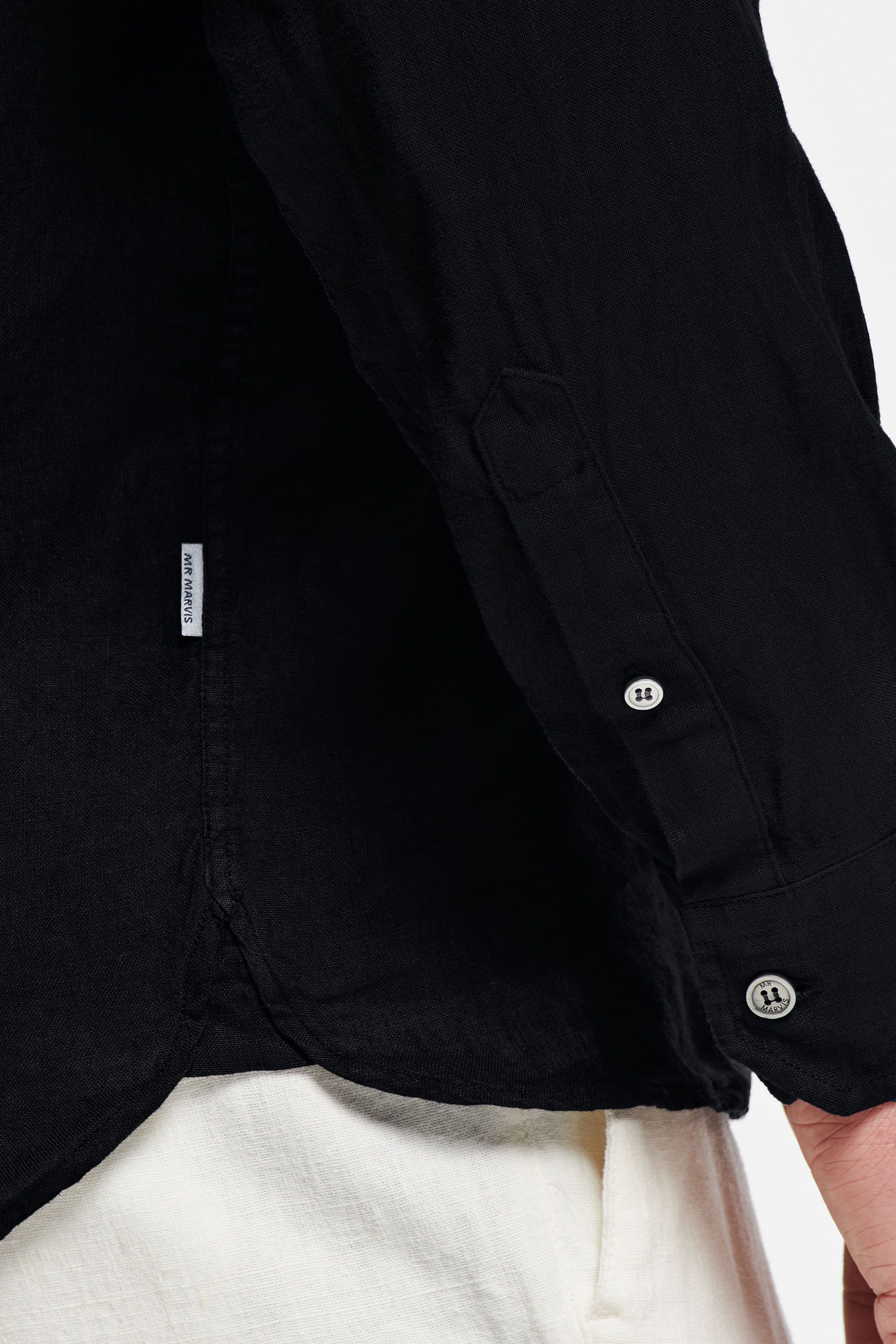 Blackjacks * The Linen Shirt