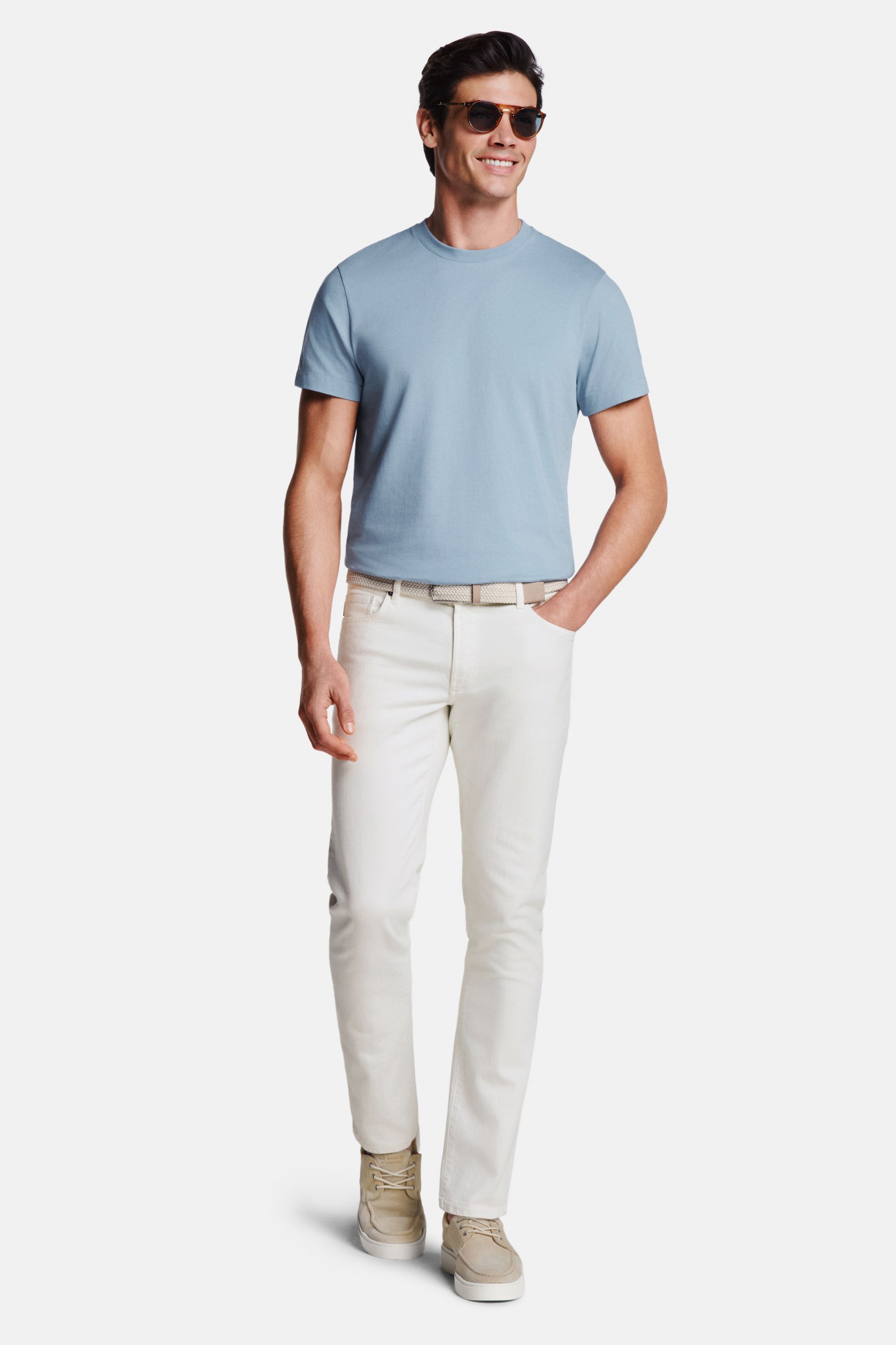 Antarctics * T-shirts mi-saison, Gazettes * Ceintures Tressées, Coconuts * Jeans Colorés, Gazettes * Chaussures Bateau