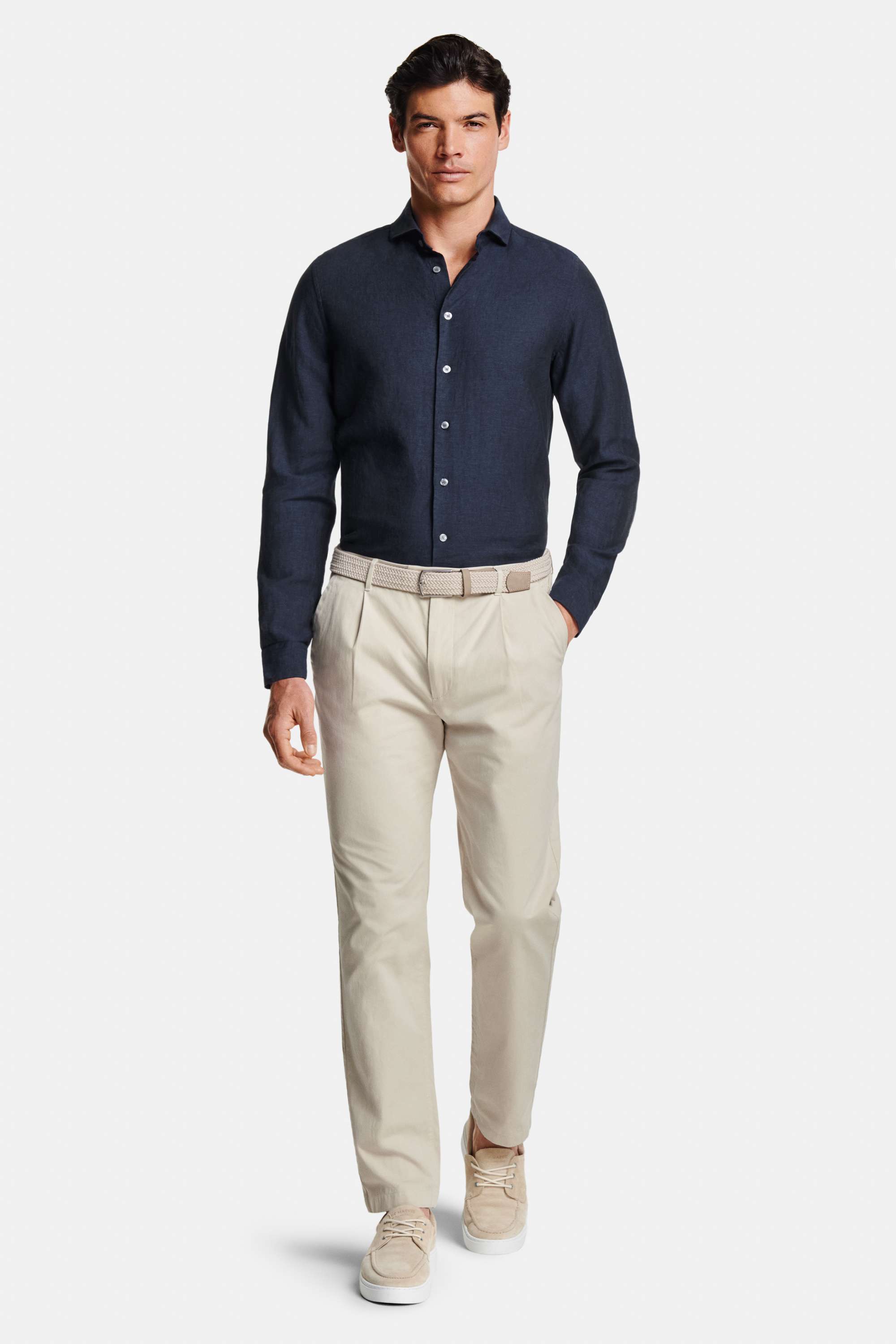 Monte-Carlos * The Smart Shirt, Gazettes * The Stretch Belt, Gazettes * The Classic Chinos, Gazettes * The Boat Sneakers