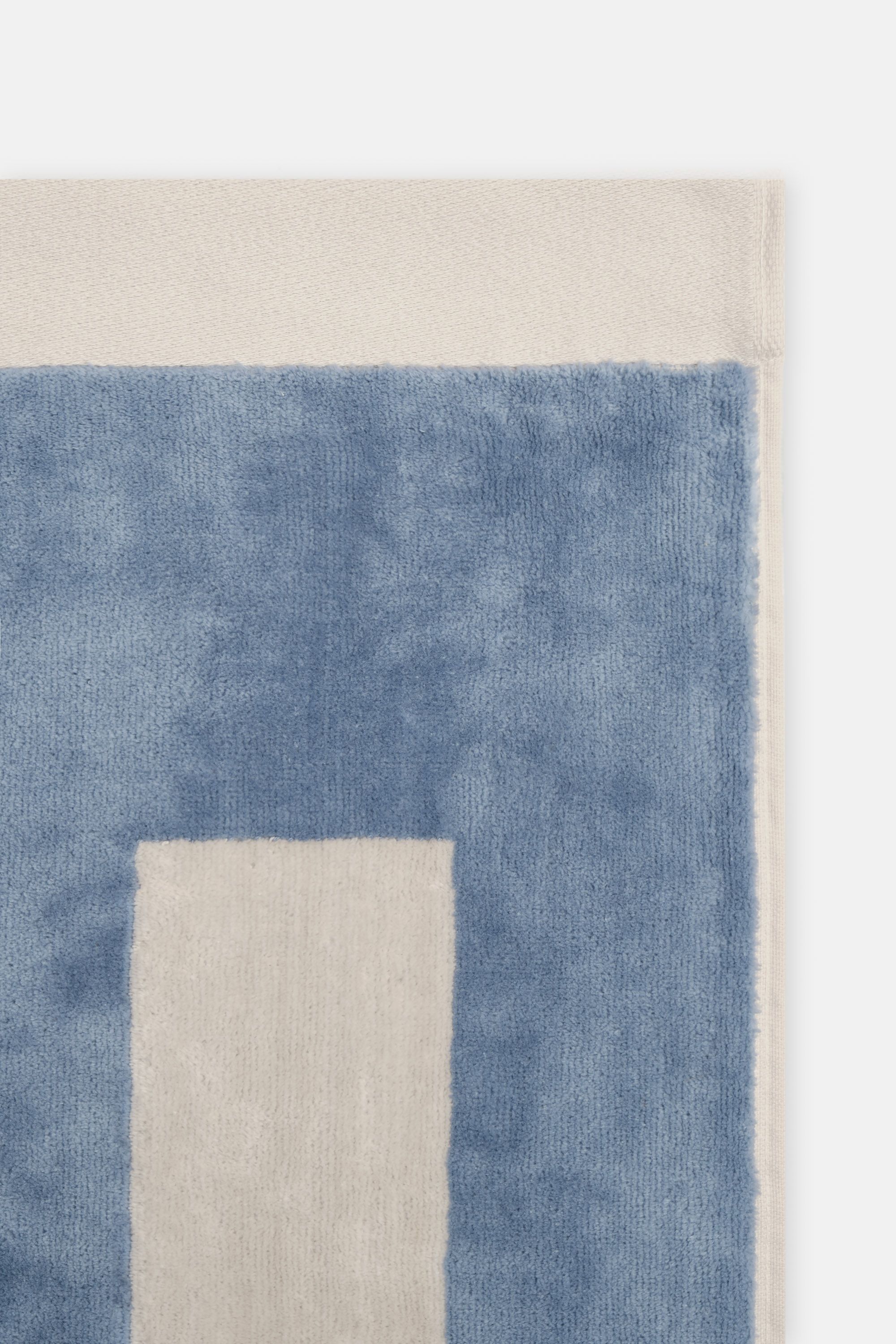Pontoons * The Beach Towel