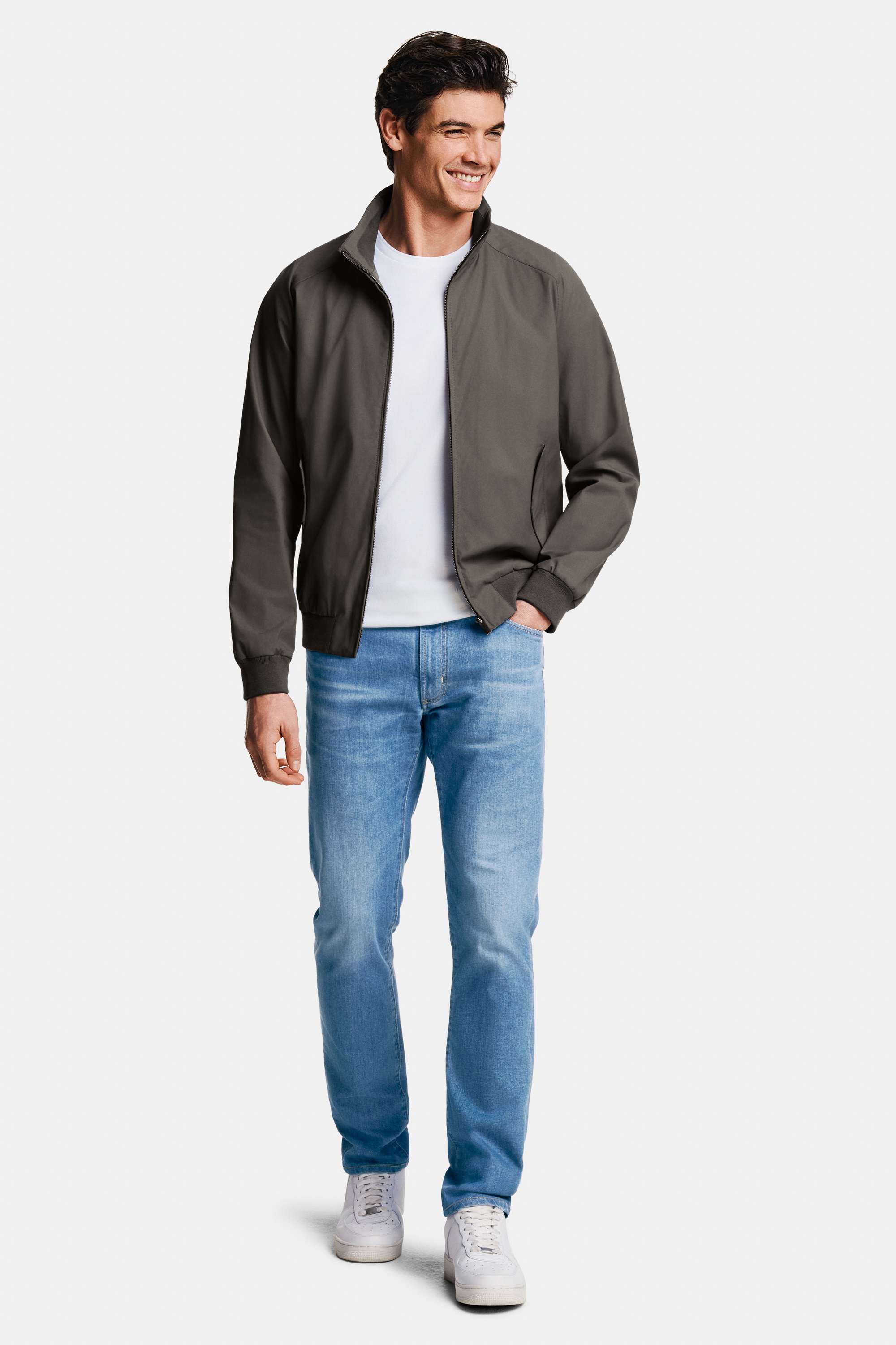 Wimbledons * The Piqué Tee, Jefes * The Iconic Jacket, Carlos * The Straight Fit Jeans