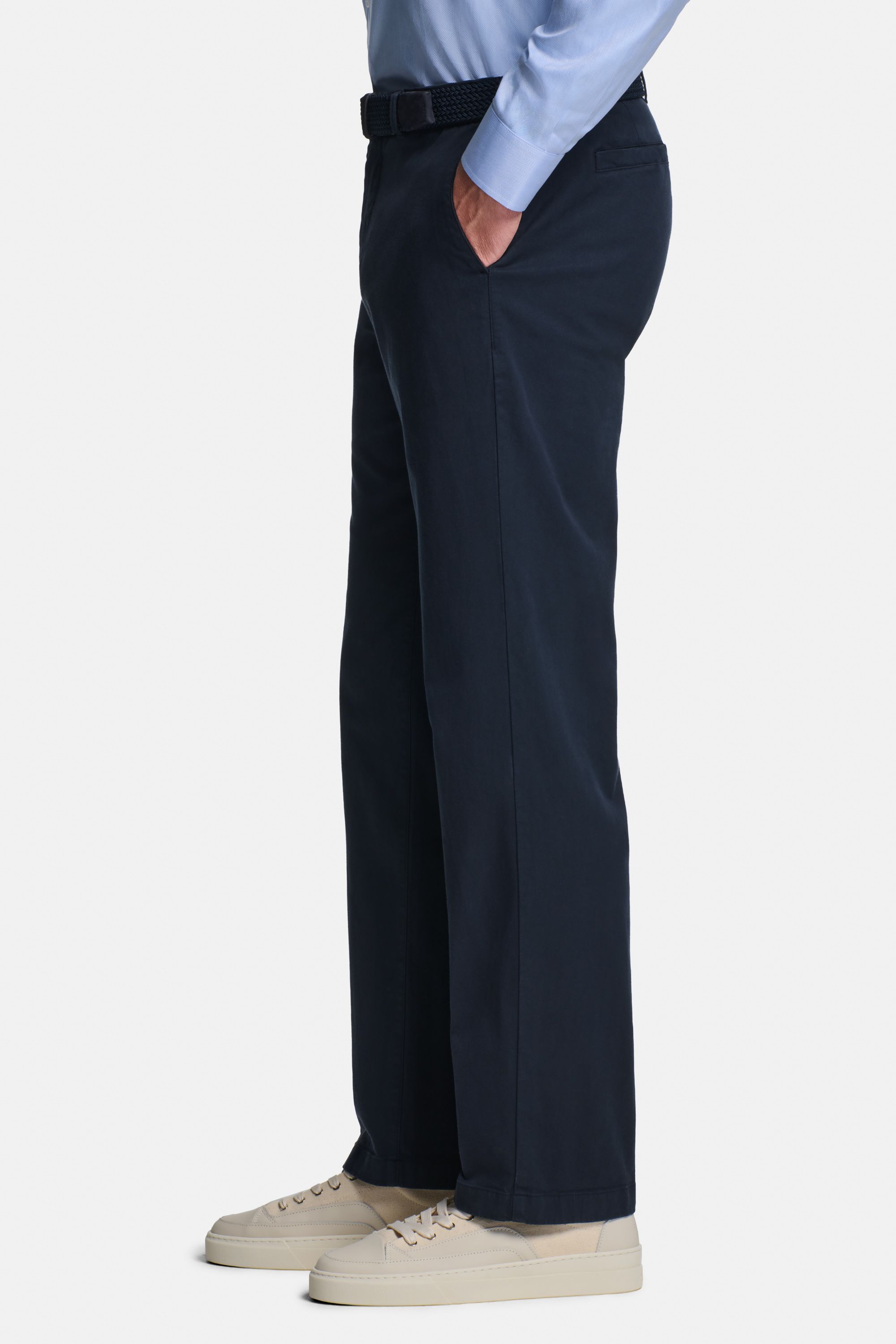 Deeps * The Straight Fit Chinos