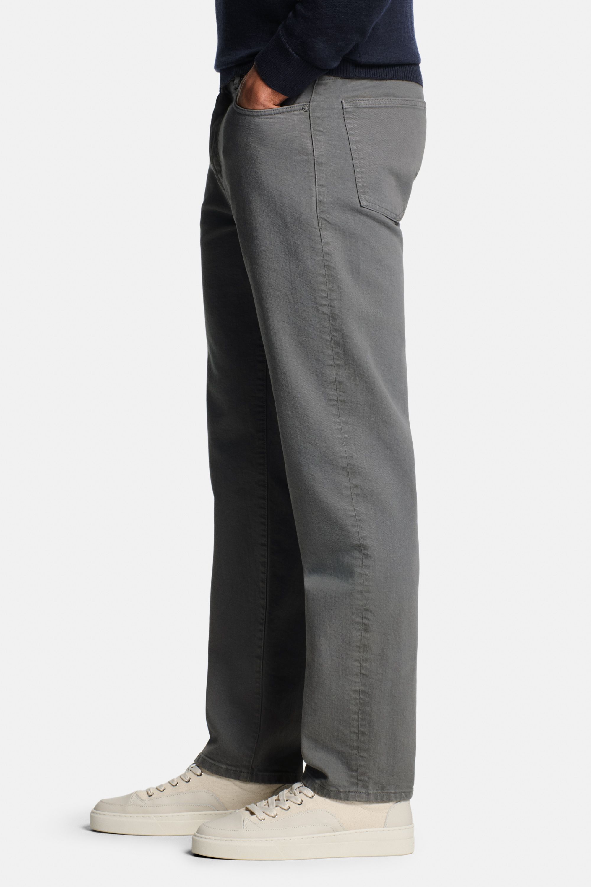 Newmans * The Straight Fit Five-pockets