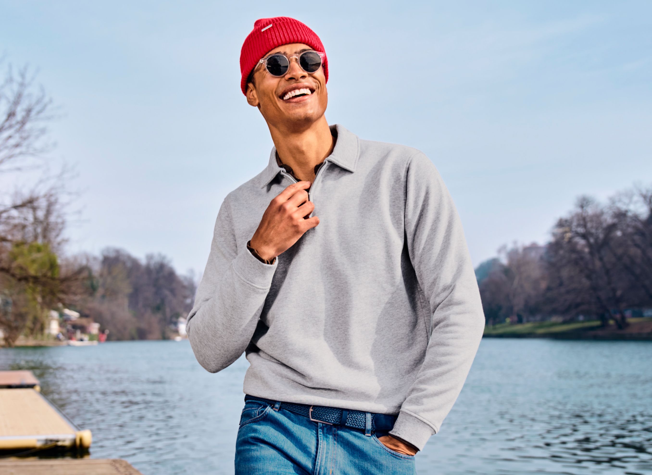 Image of The Sporty Zip Sweater