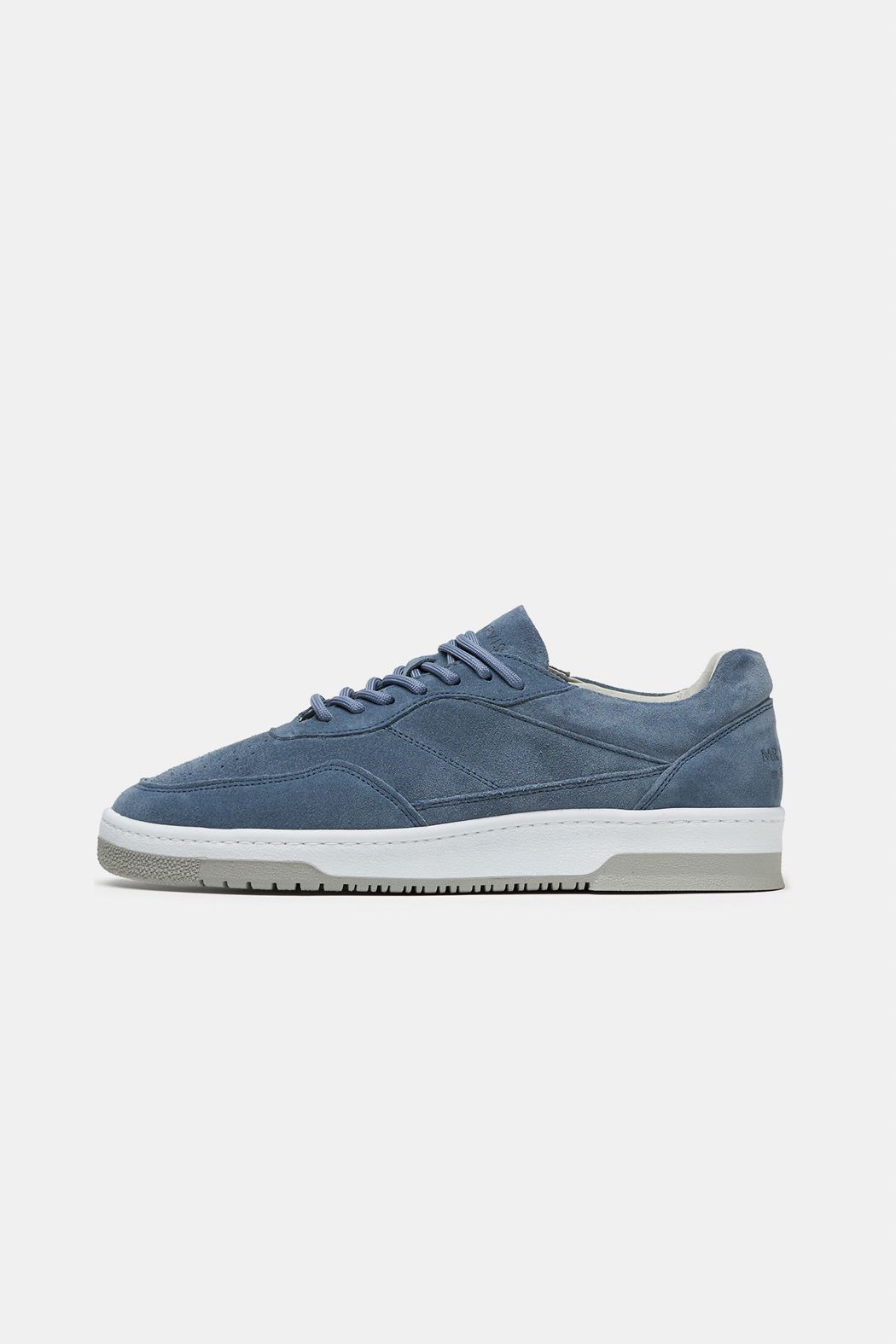 product-mavericks-the-sneakers-suede