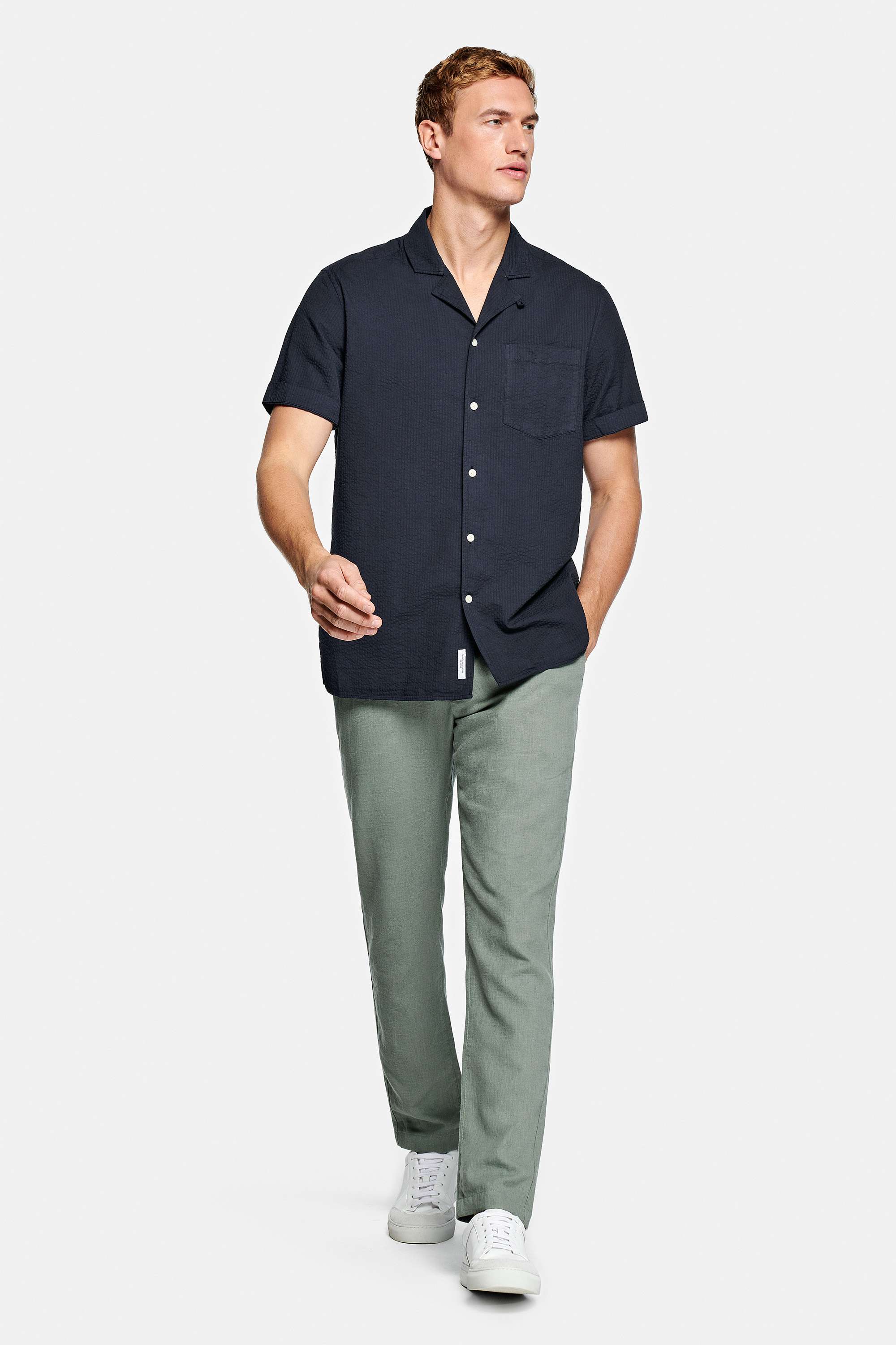 Cosmics * The Summer Shirt, Defenders * The Linens