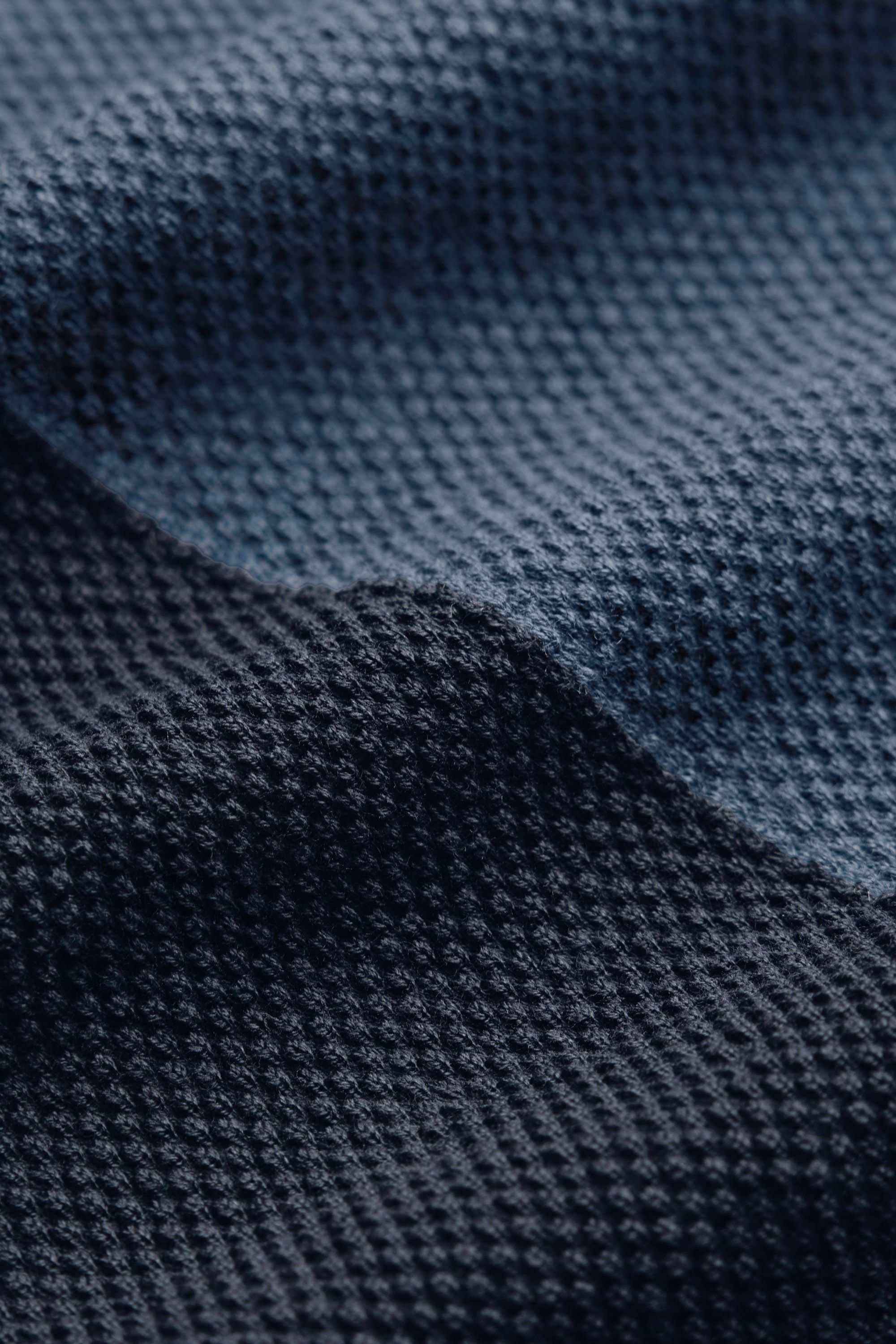 Strikes * Das Airy Knit Shirt