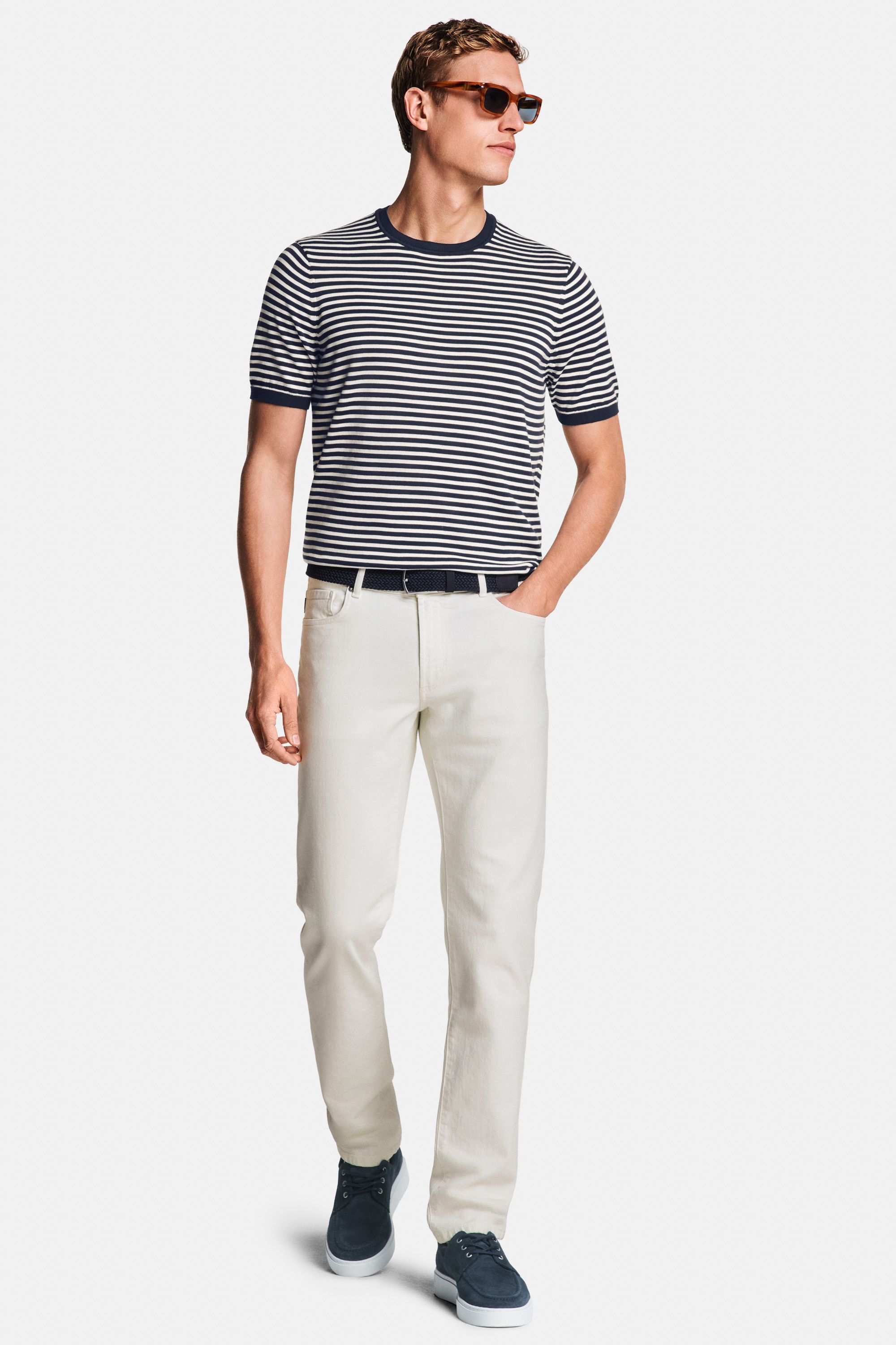 Captains * T-shirts en Maille, Cosmics * Ceintures Tressées, Coconuts * Jeans Colorés, Deeps * Chaussures Bateau