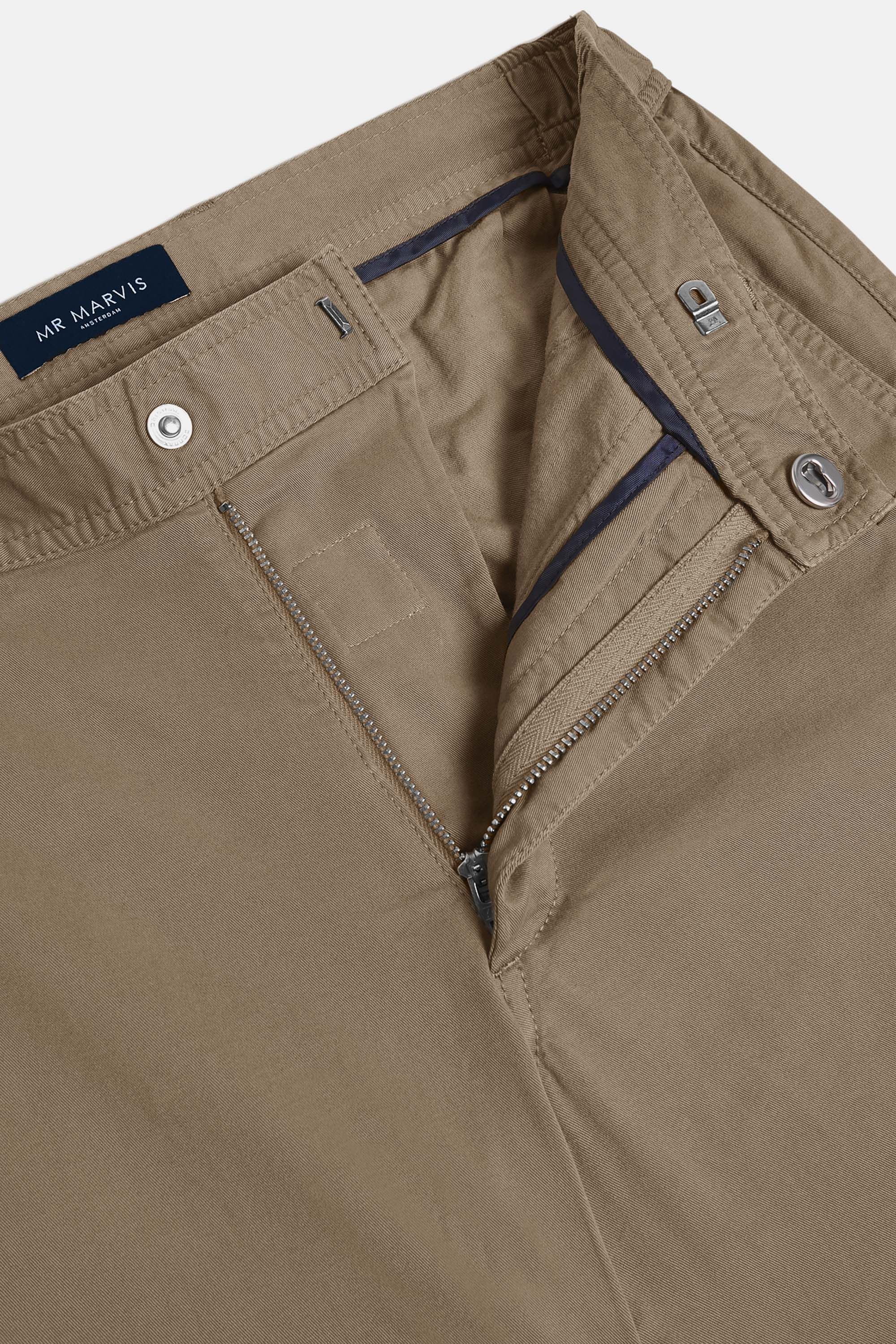 Jones * Chinos
