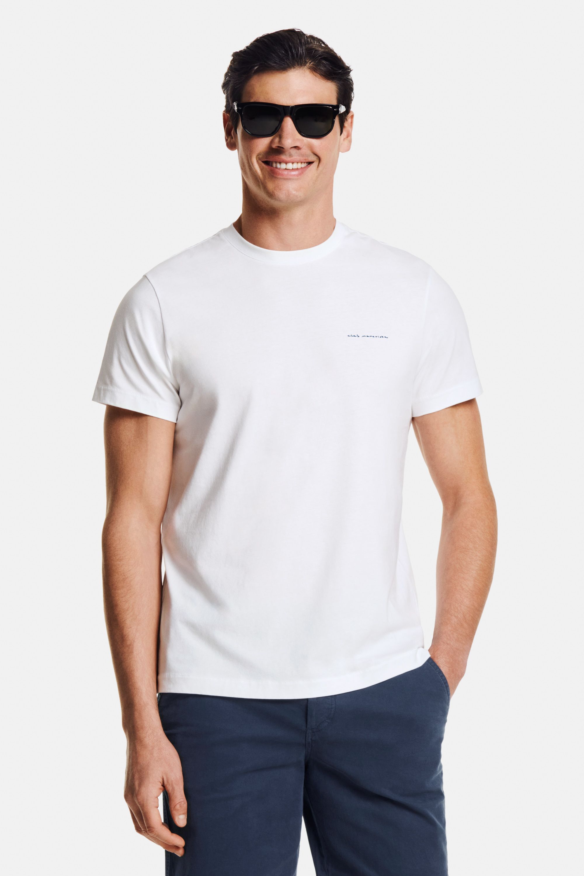 Club Marevista White * The Midweight Tee