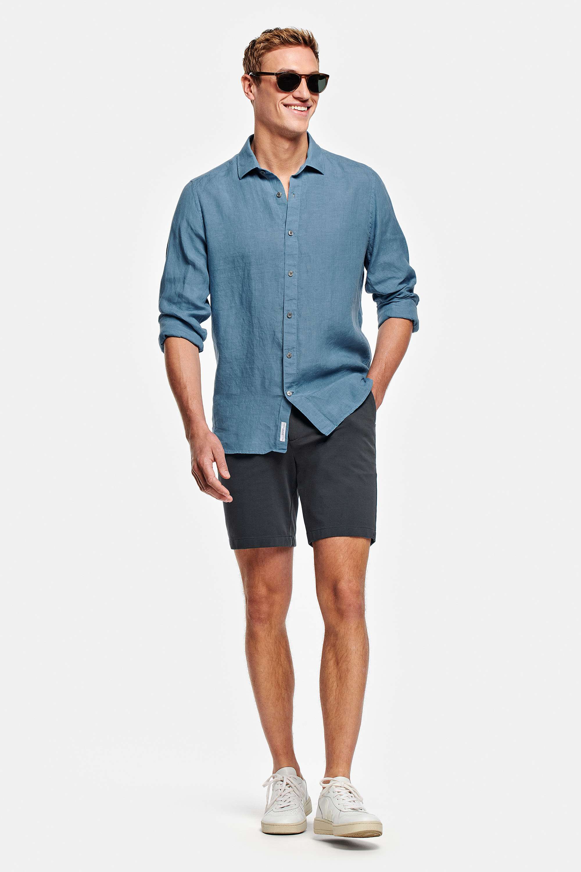 Mavericks * The Linen Shirt, Storms * The Short Easies