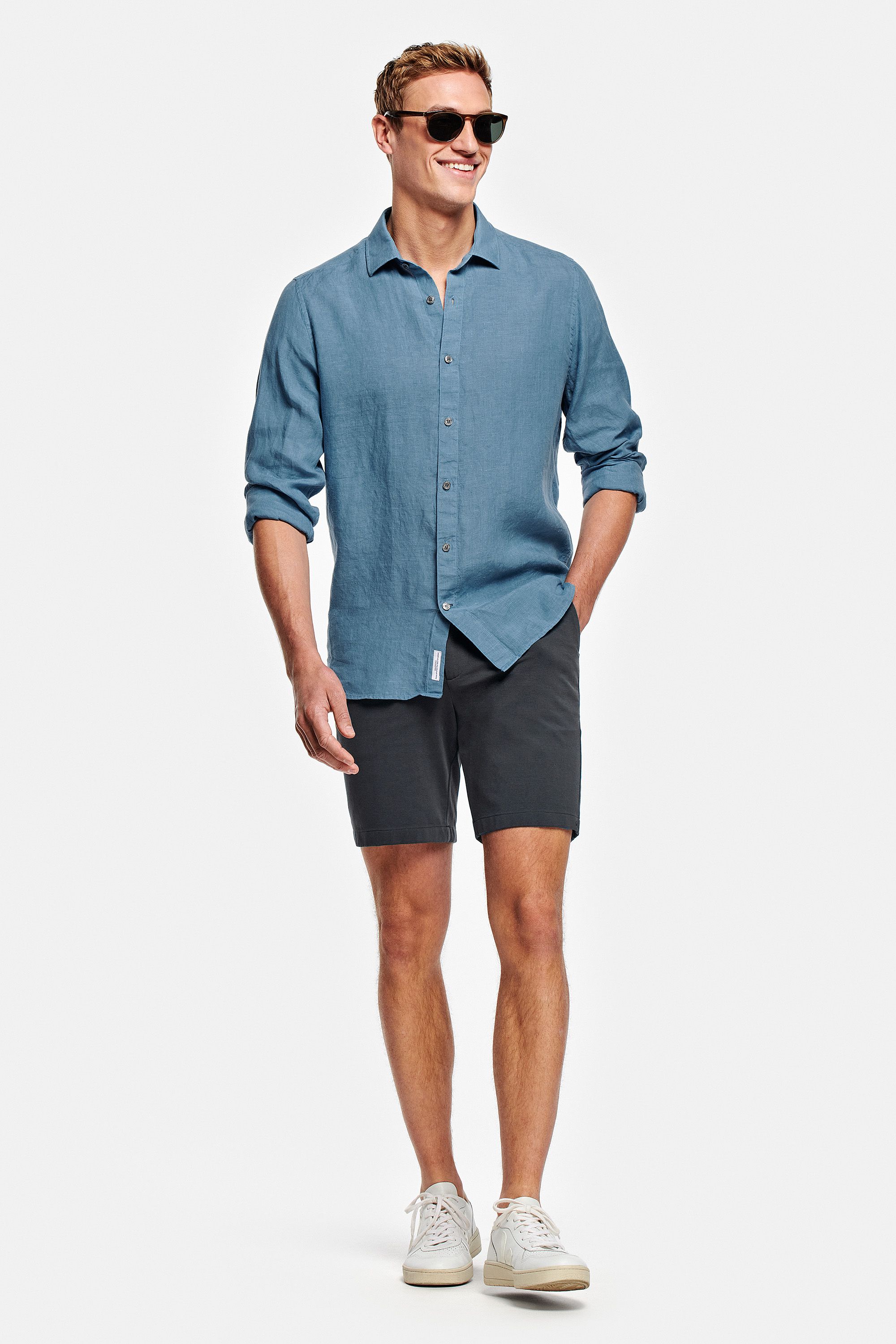 Mavericks * The Linen Shirt, Storms * The Short Easies