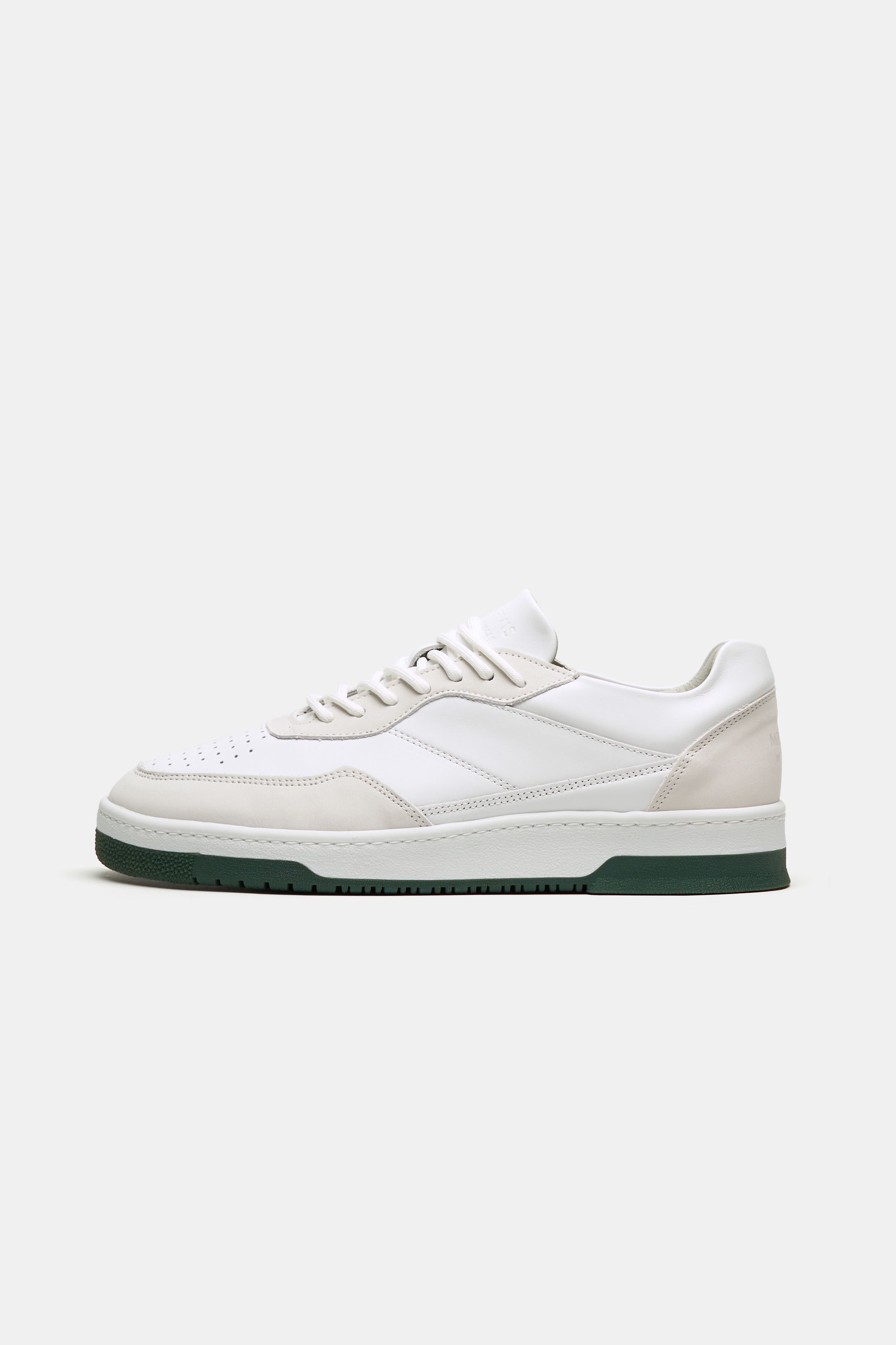 product-lakes-the-classic-sneakers